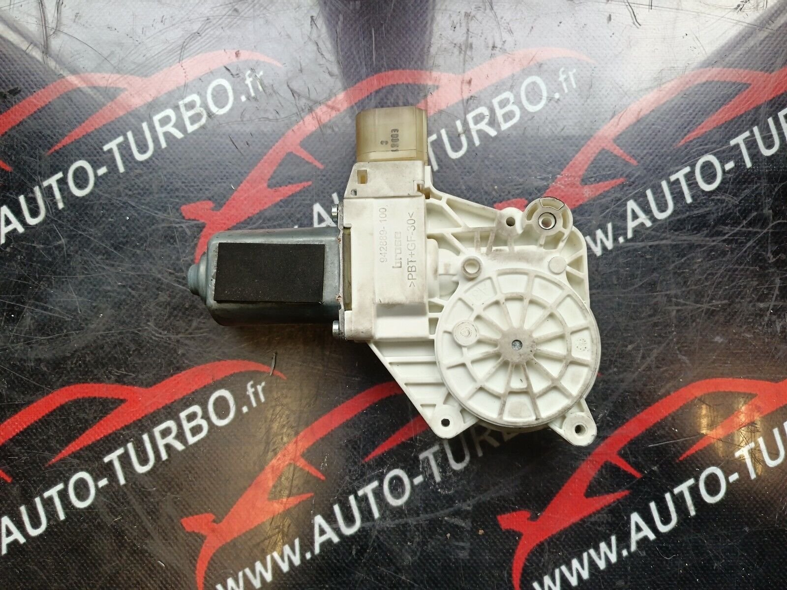 MOTEUR LEVE VITRE ARRIERE DROIT BMW F10 72715649,