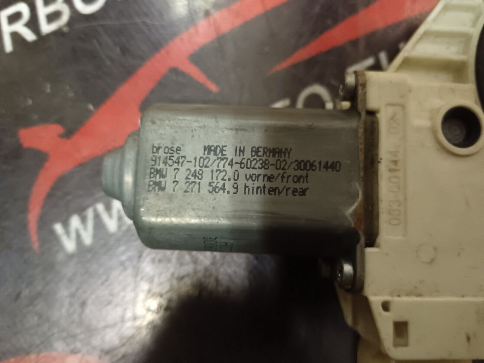 MOTEUR LEVE VITRE BMW F10 REFERENCE: 72481720