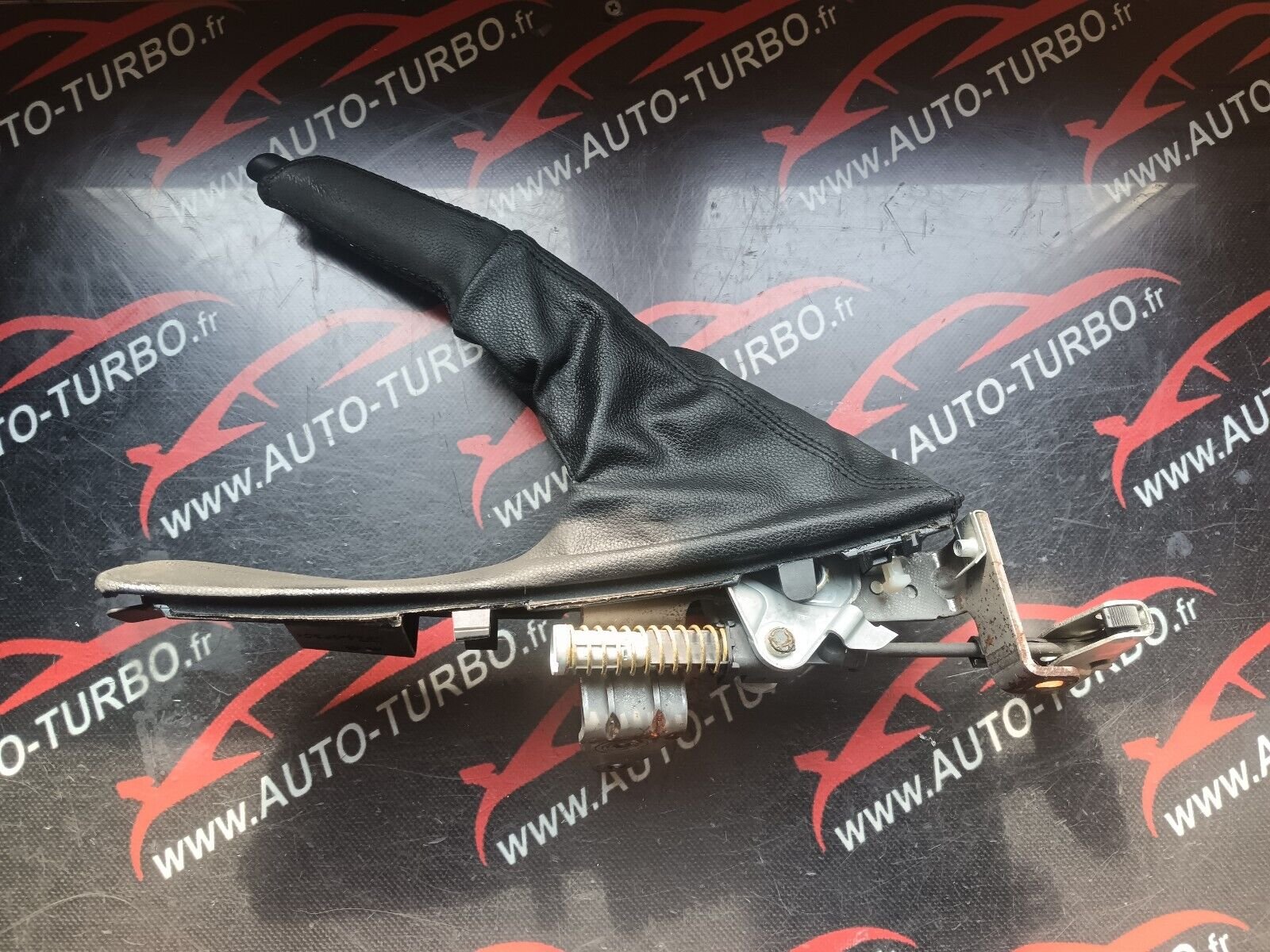 LEVIER FREIN A MAIN BMW SERIE 1 E87 116i REFERENCE: 6764924