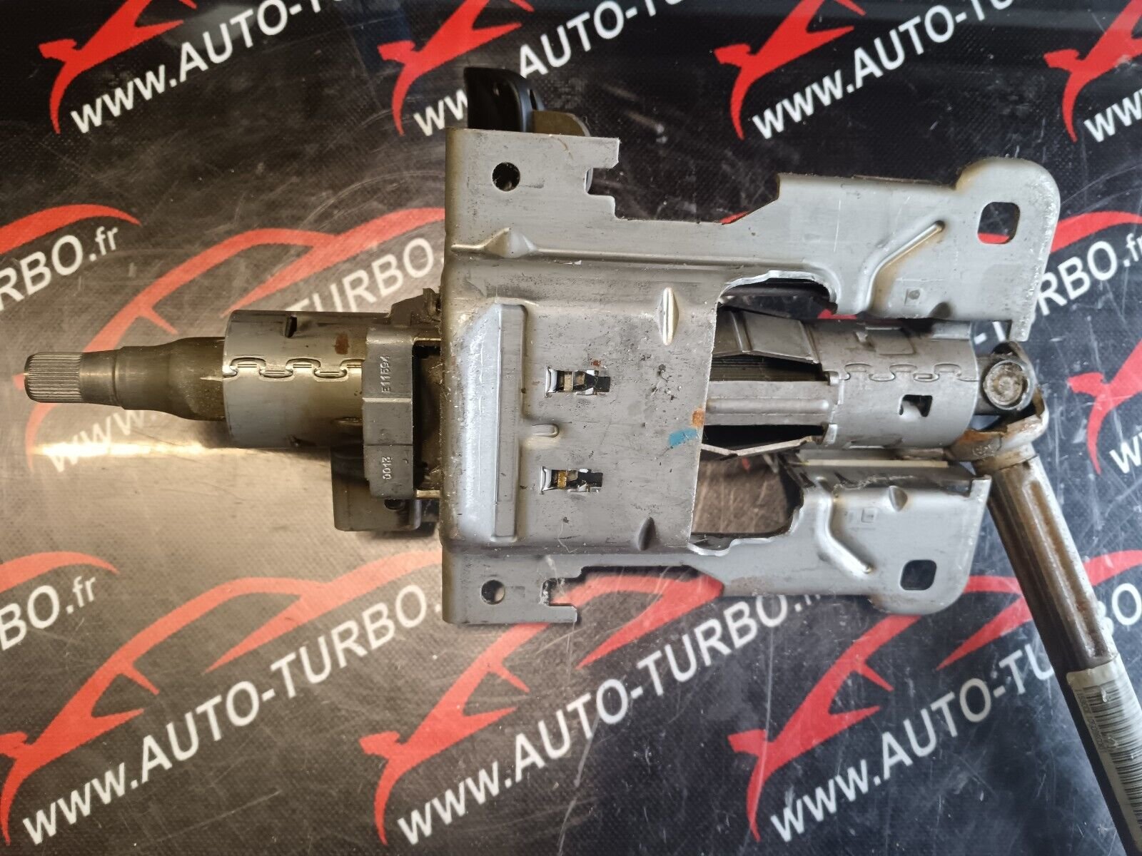 COLONNE DE DIRECTION PEUGEOT 207 REFERENCE: 115900E