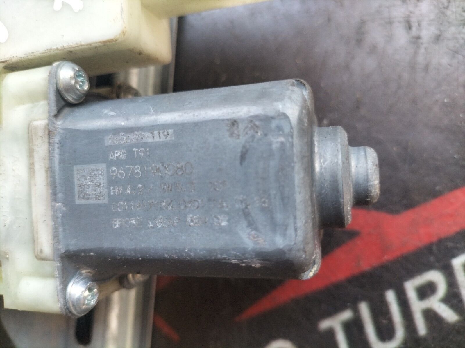 SYSTEME LEVE VITRE ARRIERE GAUCHE PEUGEOT 308 PHASE 2 9678190080