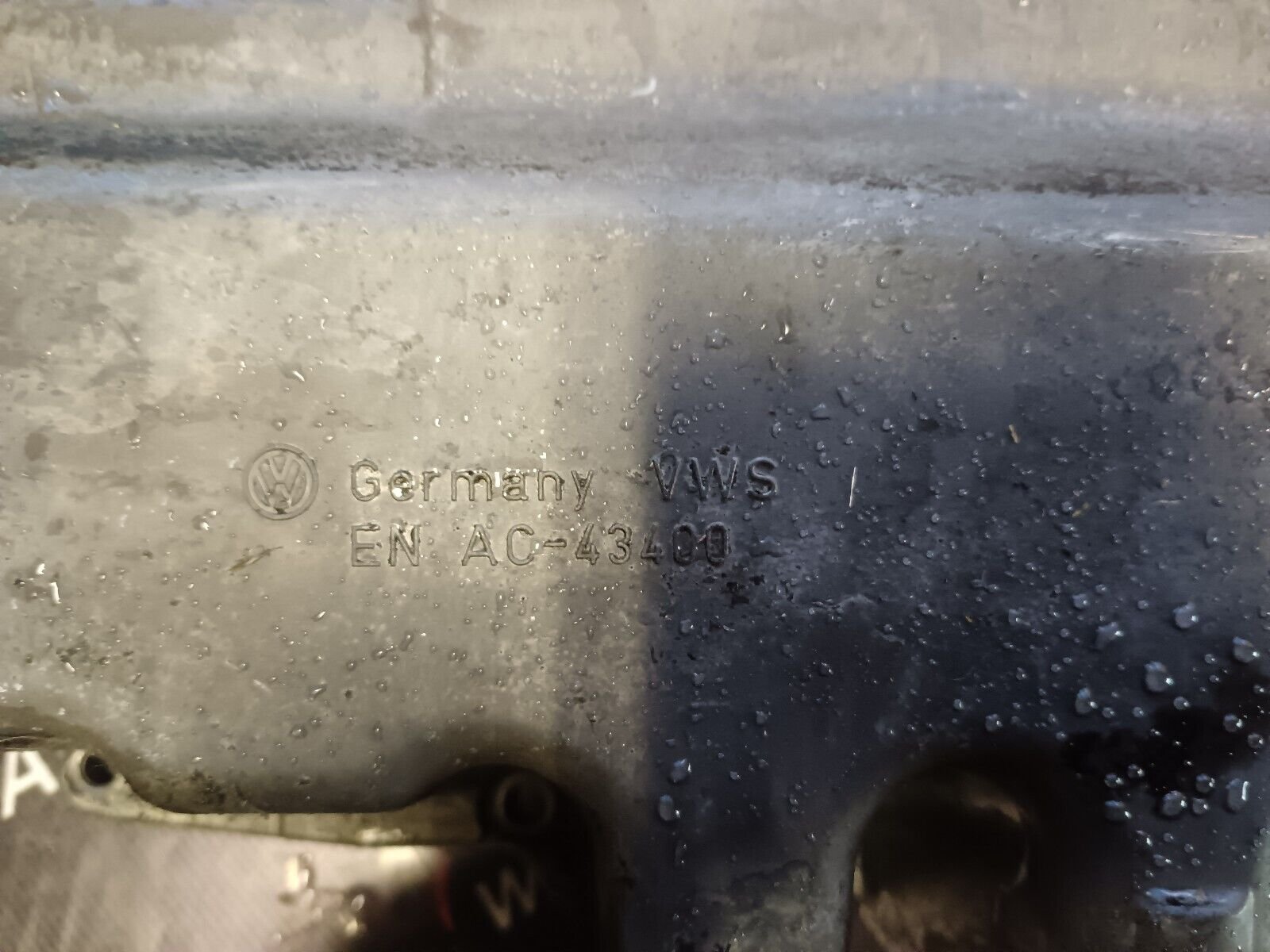 CARTER MOTEUR SUPERIEUR VOLKSWAGEN GOLF 5 1.9TDI 105CH REFERENCE: AC43400