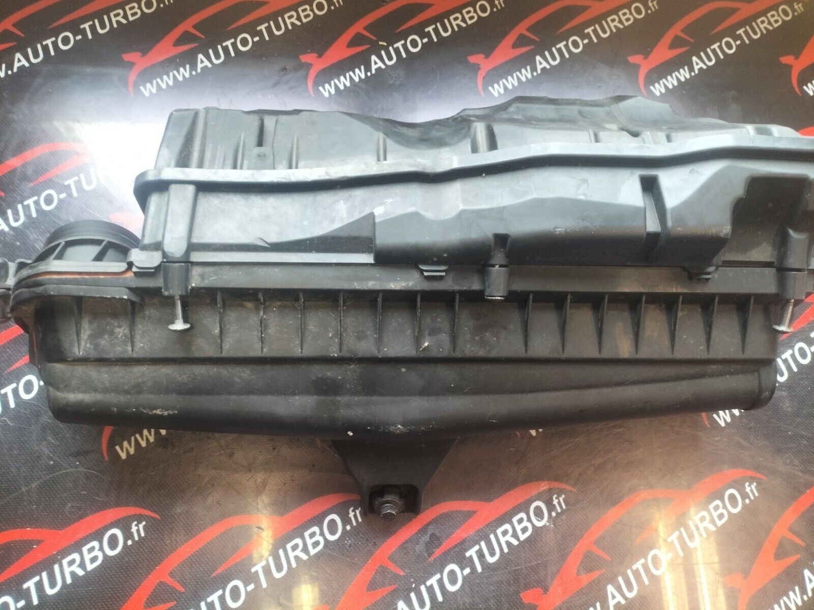 BOITIER FILTRE A AIR CITROEN C4 1.6 VTI ESSENCE