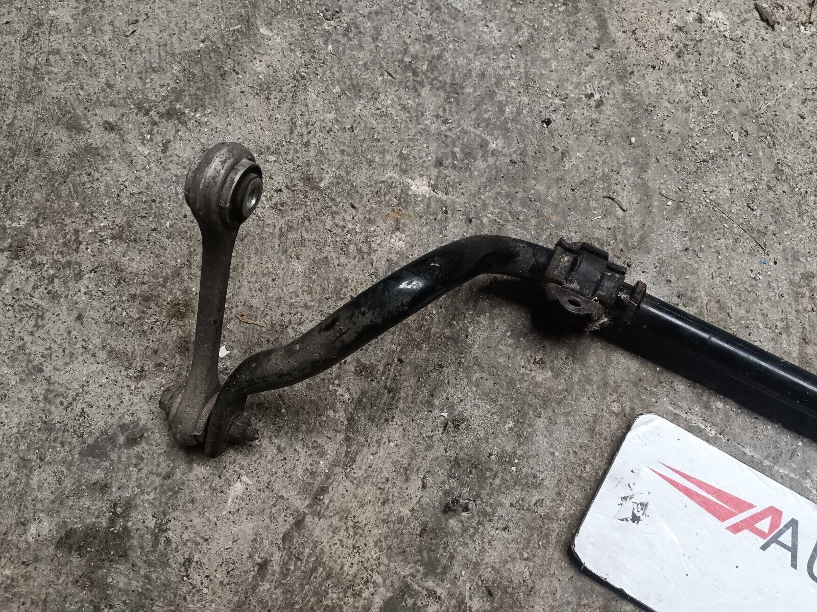 BARRE STABILISATRICE AUDI A5 REFERENCE: 8K0411309