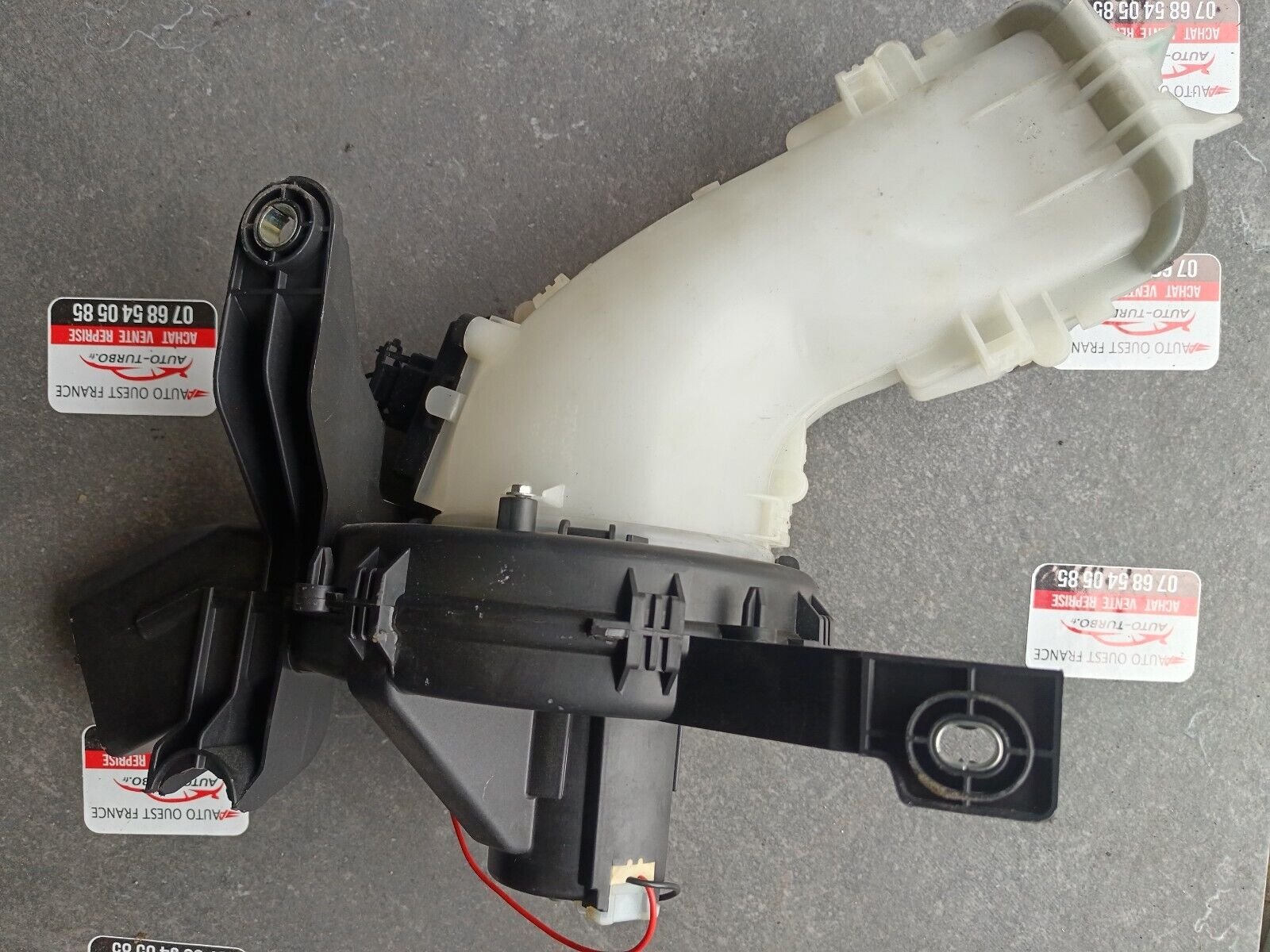 MOTEUR VENTILATEUR CHAUFFAGE AVANT DROIT CITROEN PICASSO REFERENCE: 173510000