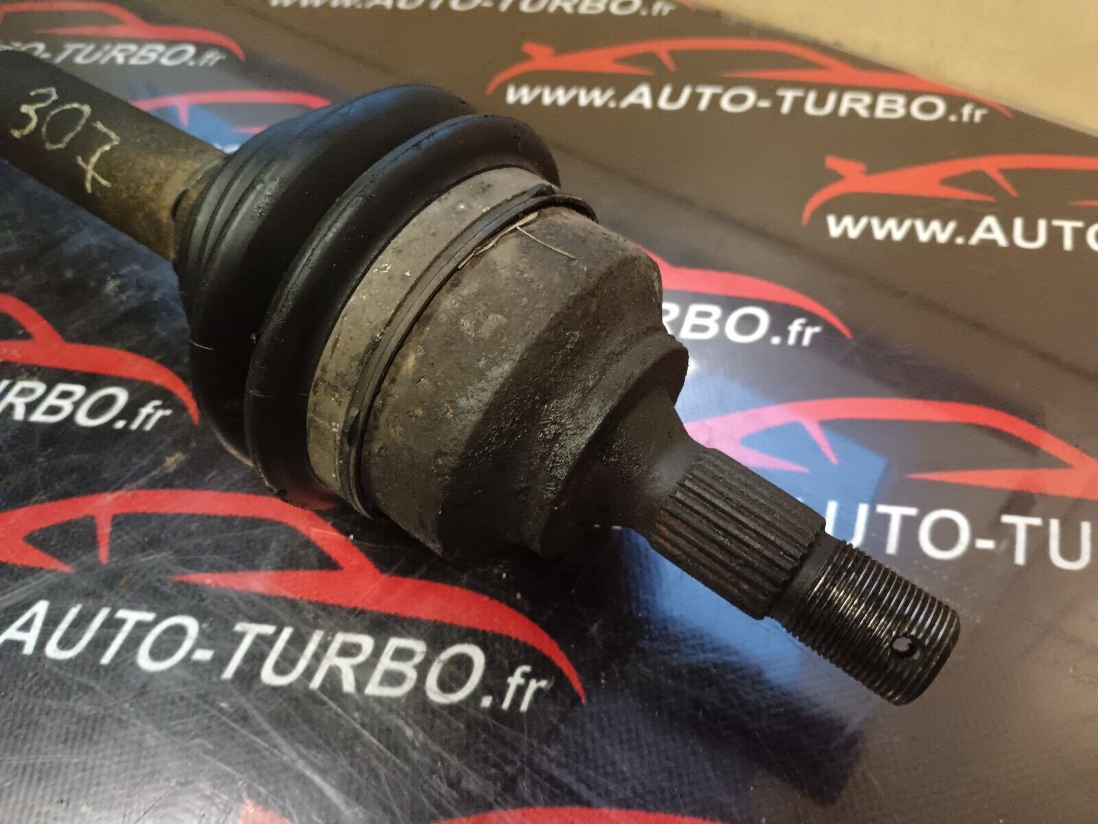 CARDAN AVANT DROIT PEUGEOT 307 REFERENCE: 9637117880