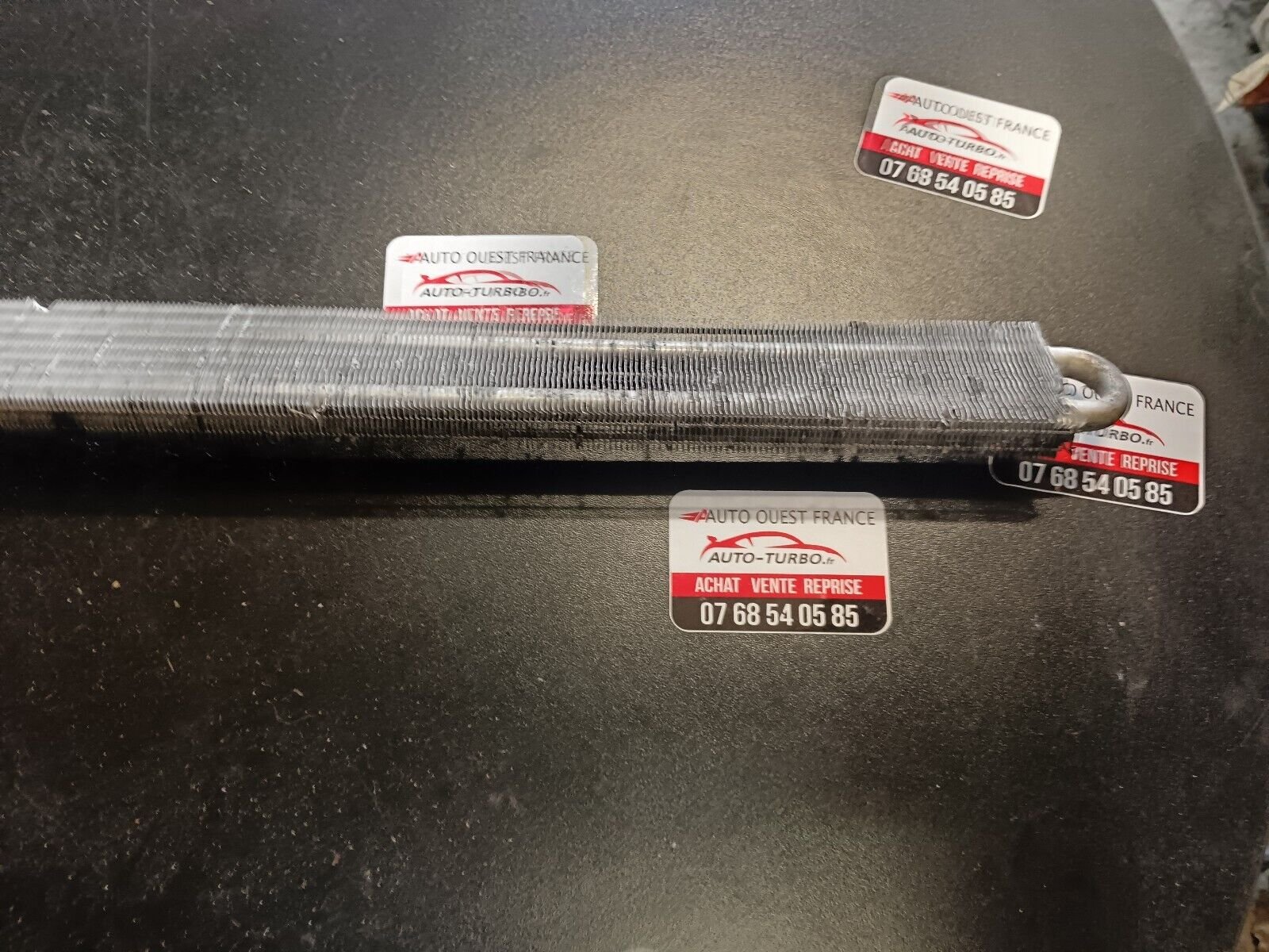 RADIATEUR DE L'HUILE  BMW E60 REFERENCE: 17217800369