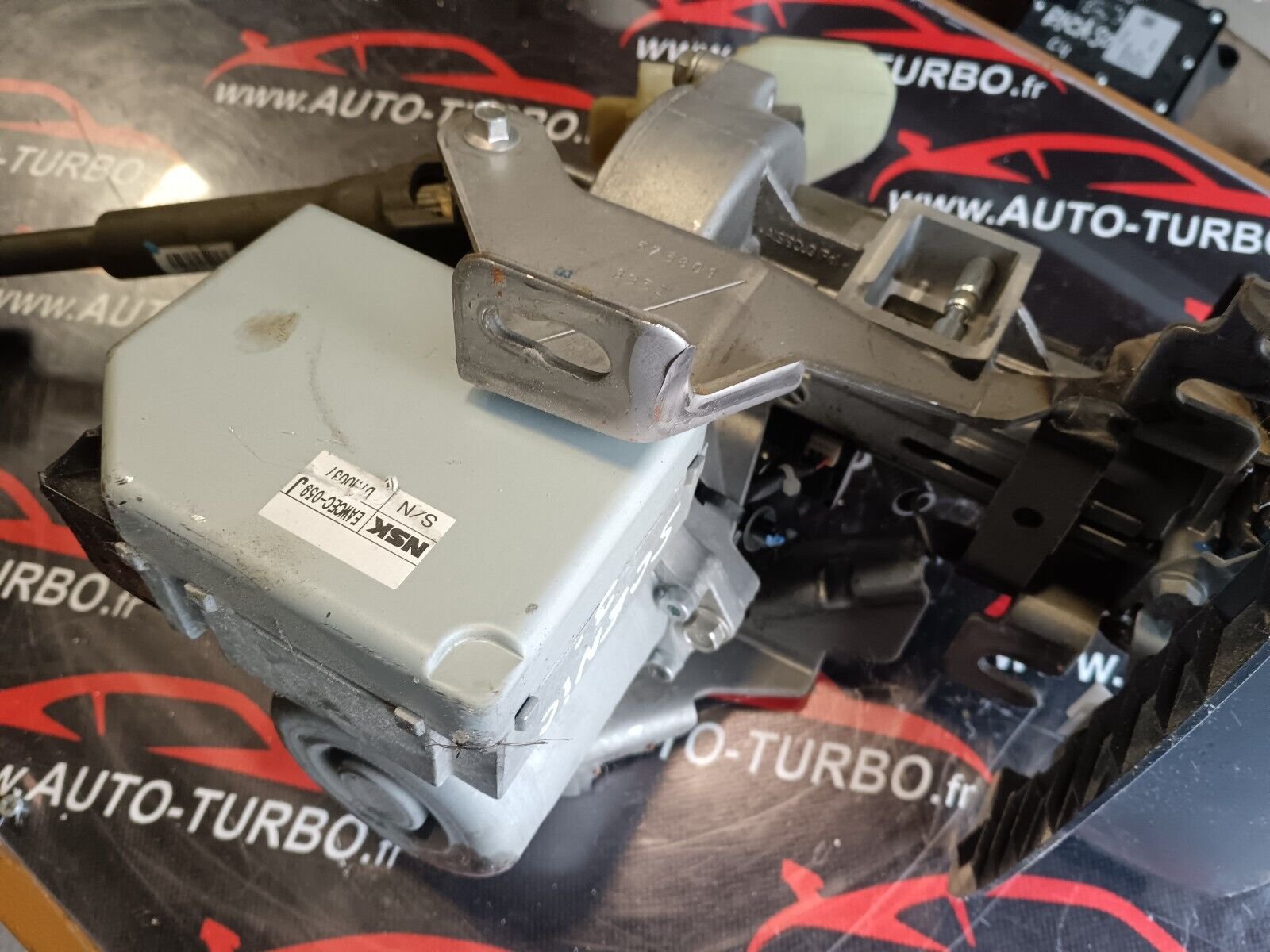 COLONNE DE DIRECTION RENAULT SCENIC 3 REFERENCE: 488100379R