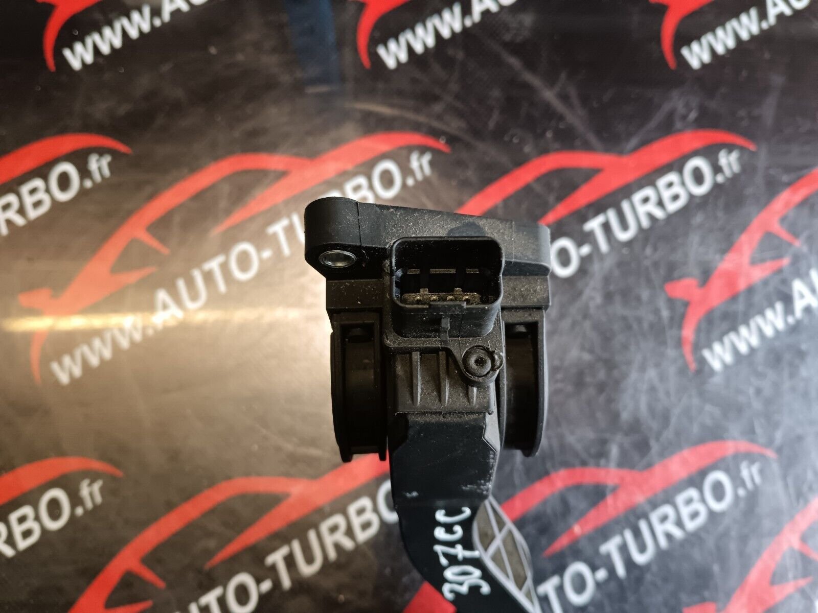 PEDALE ACCELERATEUR PEUGEOT 307cc REFERENCE: 9647781380