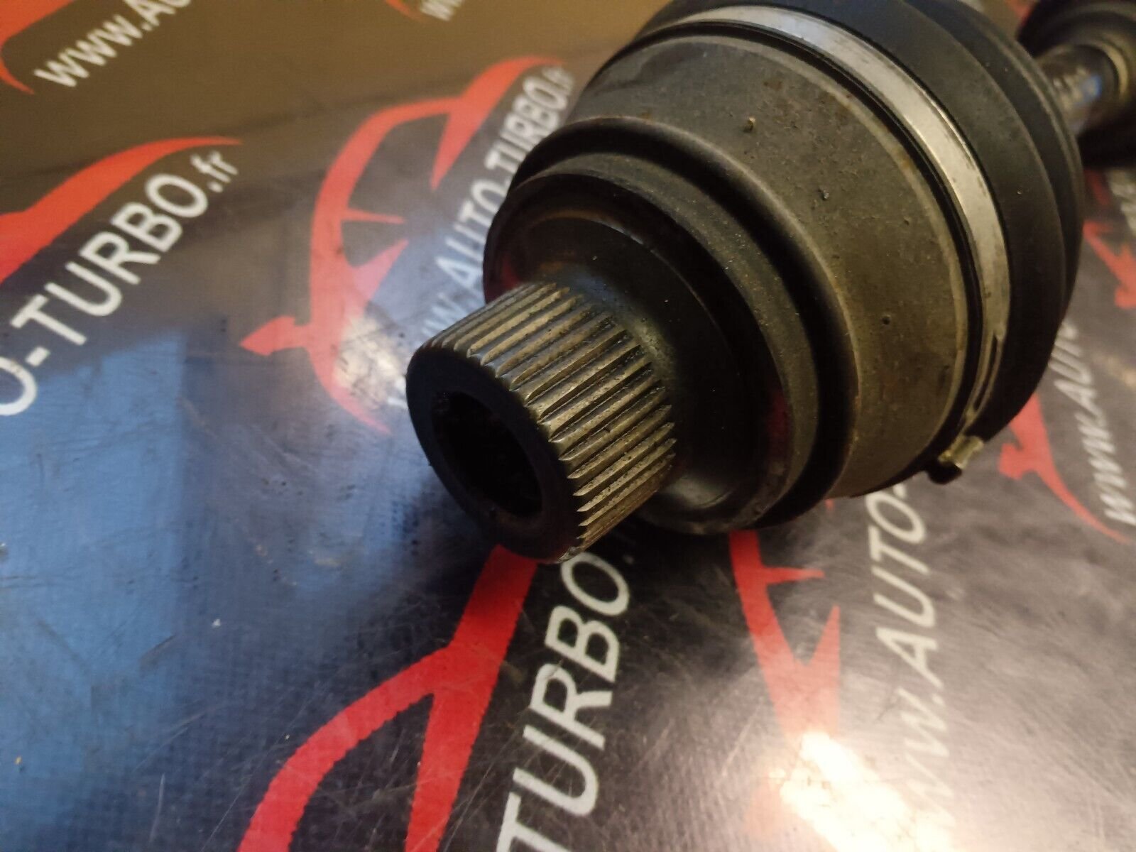 CARDAN AVANT DROIT AUDI A5 REFERENCE: 8K0407271Q