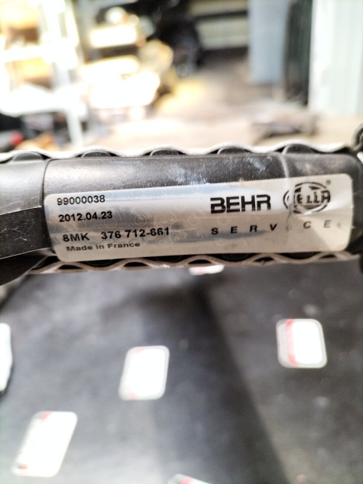 RADIATEUR DE CLIM BEHR HELLA 8MK 376 712-661 , 99000038