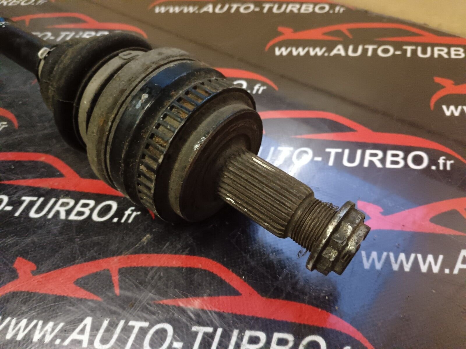 CARDAN ARRIERE DROIT BMW SERIE 1 REFERENCE: 7533446AI02