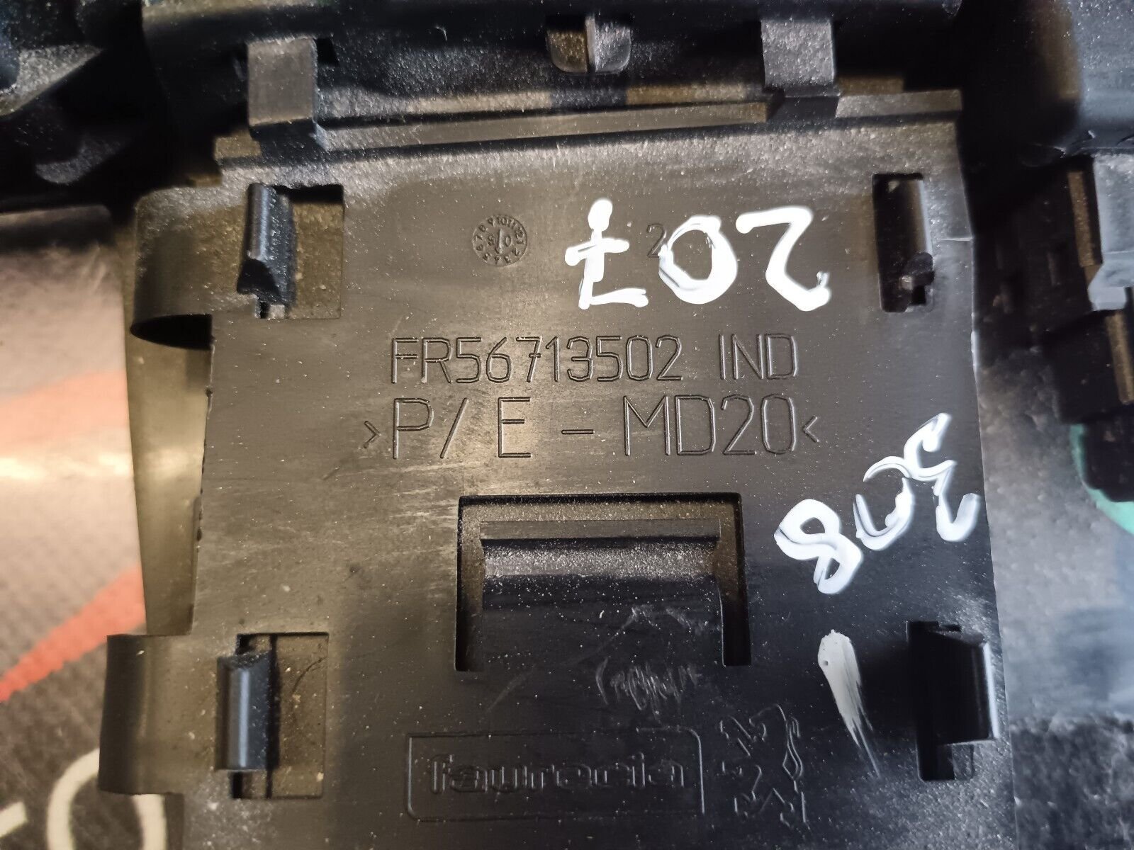 COMMANDE CENTRAL PEUGEOT 207 308 REFERENCE: FR56713502