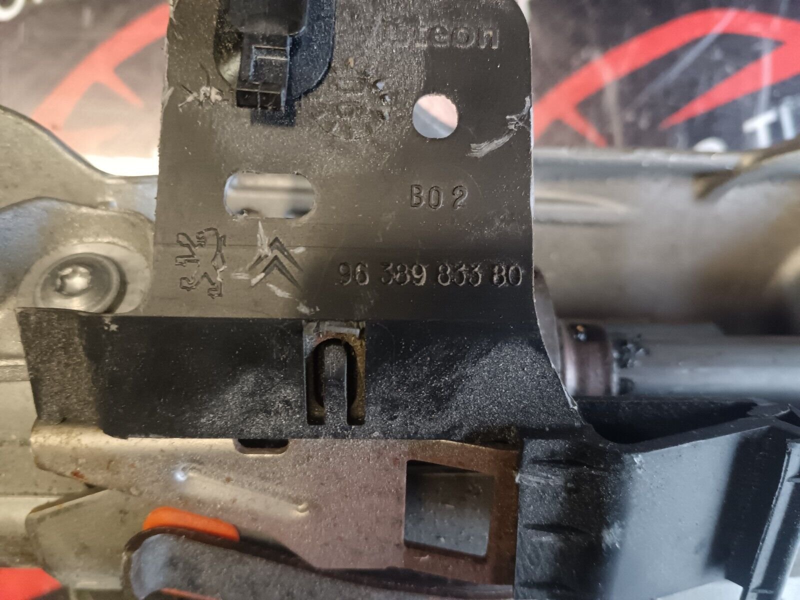 COLONNE DE DIRECTION CITROEN C4 1.6HDI REFERENCE: 9638983380