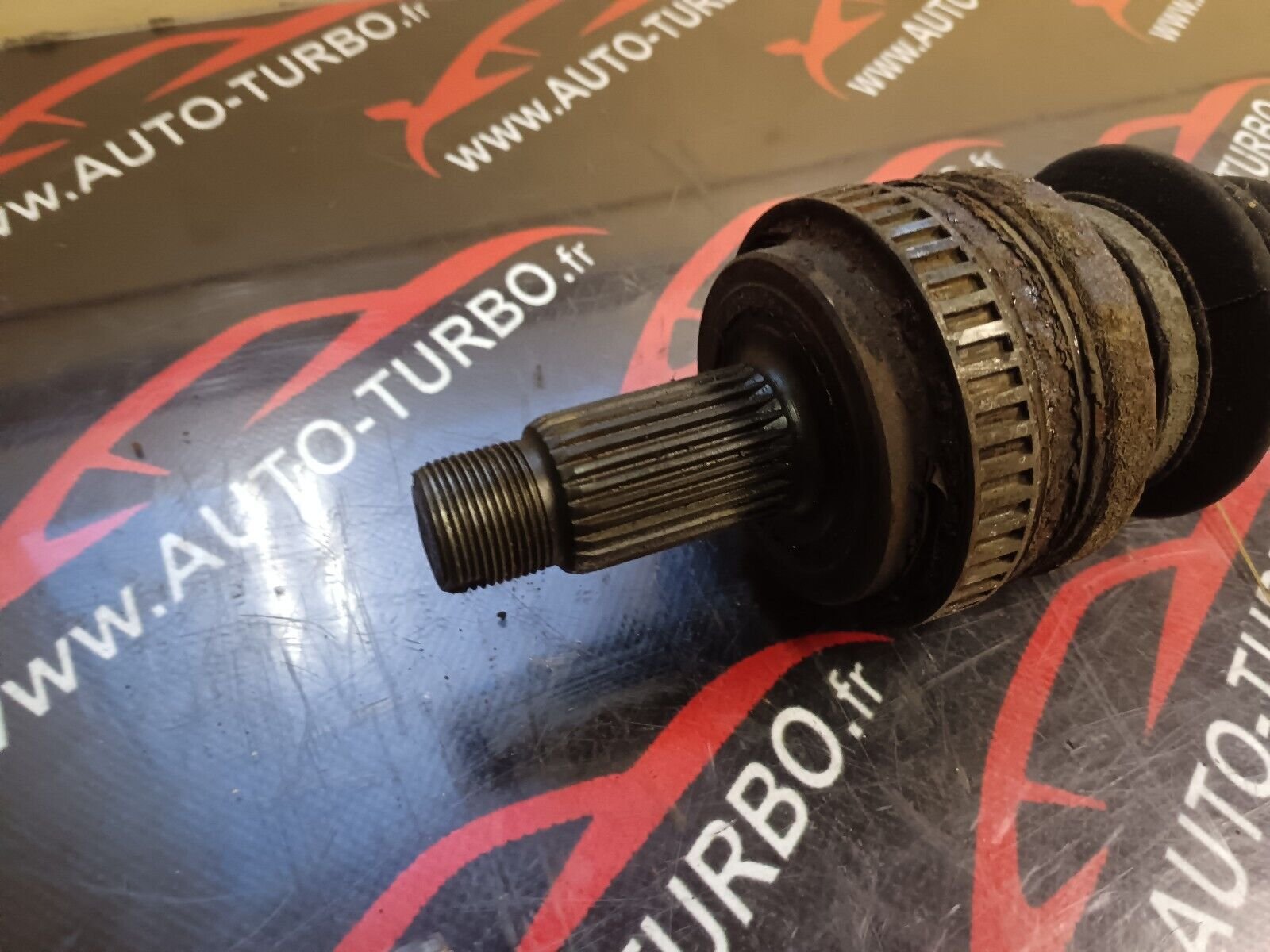 CARDAN ARRIERE GAUCHE BMW SERIE 1 REFERENCE: 7523959AI04