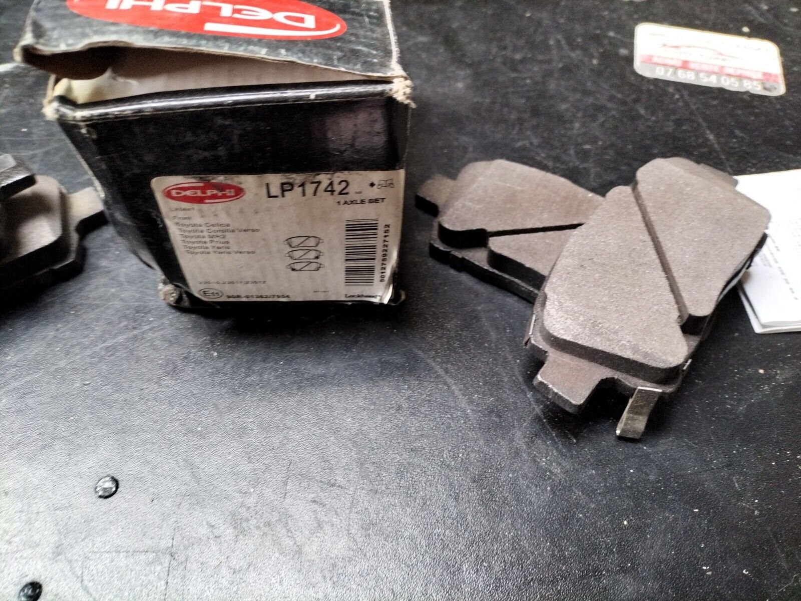 PLAQUETTES DE FREIN AVANT TOYOTA COROLLA PRIUS YARIS DELPHI LP1742