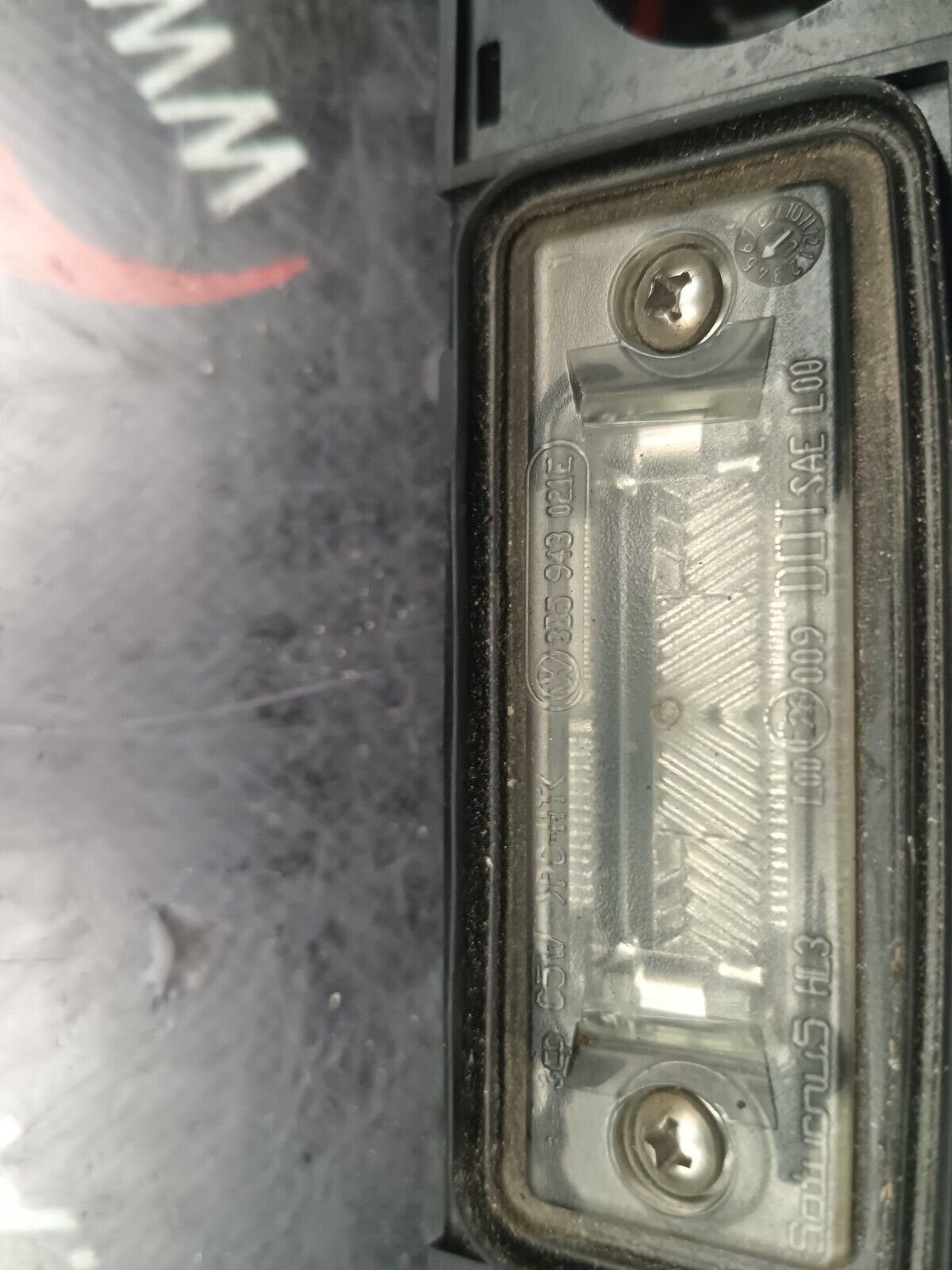 POIGNEE HAYON VOLKSWAGEN TURAN REFERENCE: 3B5943021