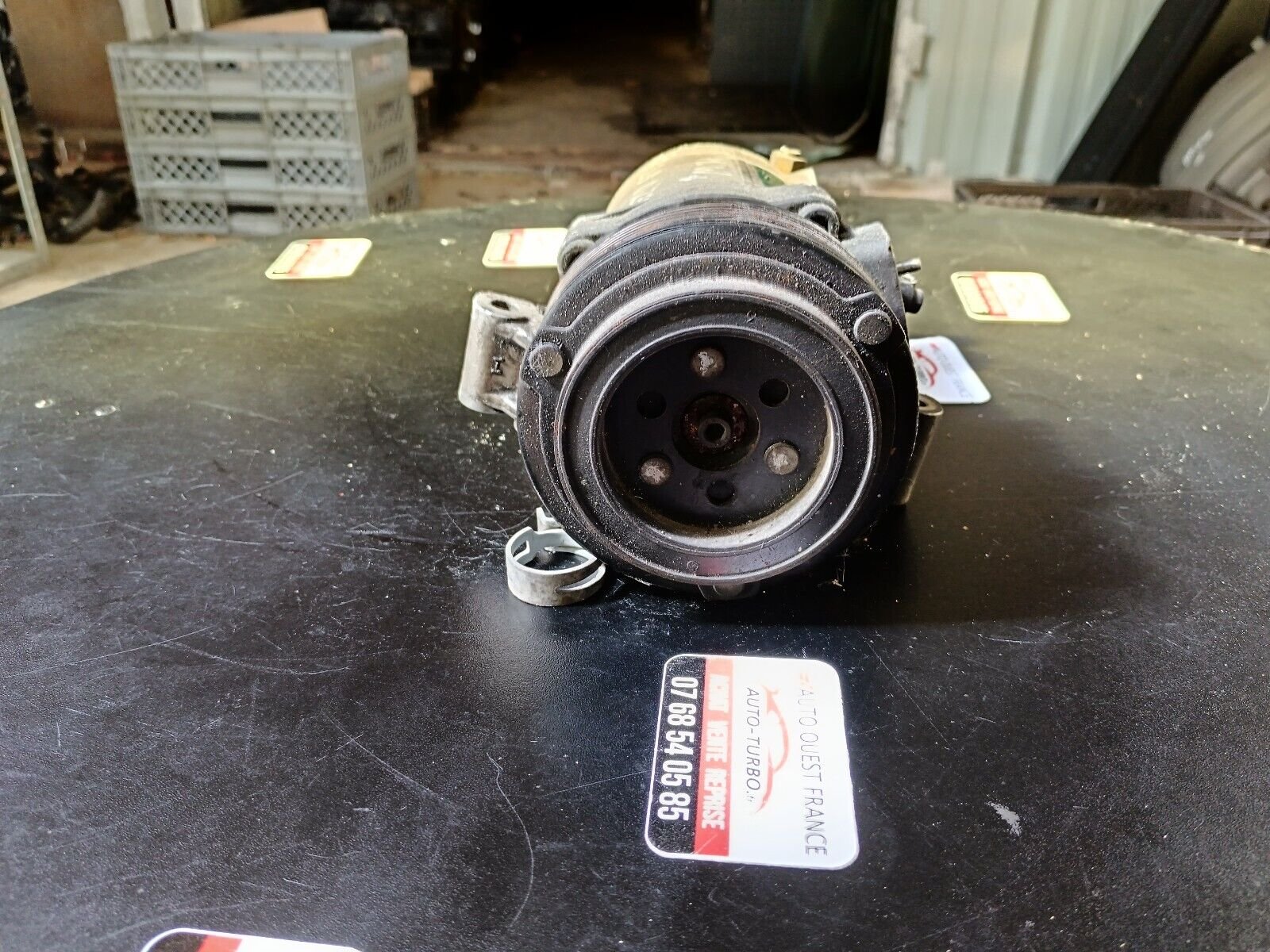 COMPRESSEUR DE CLIMATISATION BMW 320D  REFERENCE: 64528386650