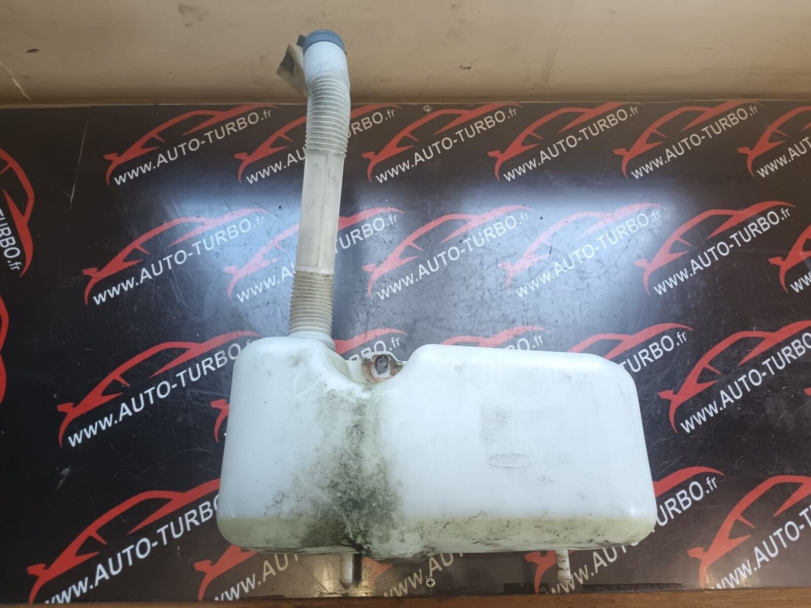 RESERVOIR DE LAVE GLACE CITROEN C4 PICASSO 1.6HDI 110CH