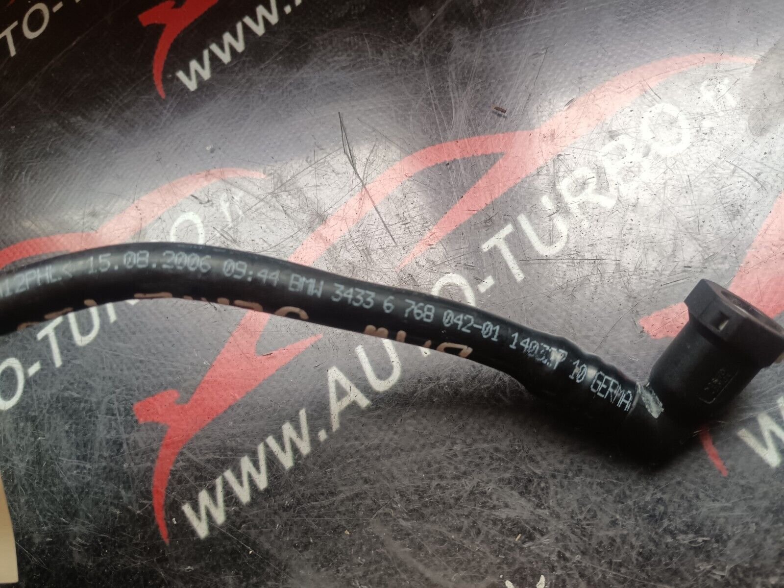 TUYAU CONDUIT  BMW SERIE 1 E87 120i REFERENCE: 6768042