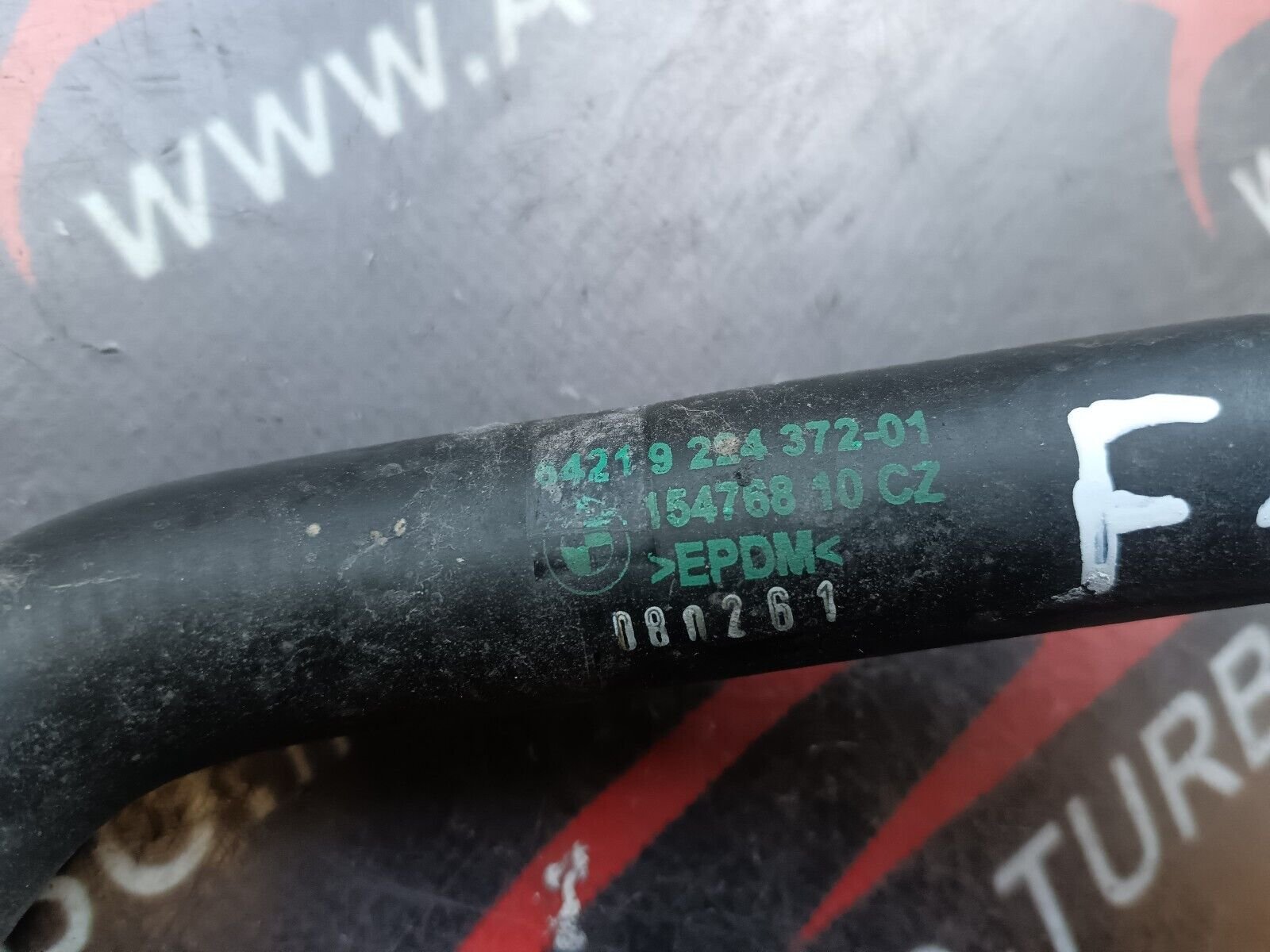 TUYAU LIQUIDE DE REFROIDISSEMENT BMW 520 F10 REFERENCE: 9224372