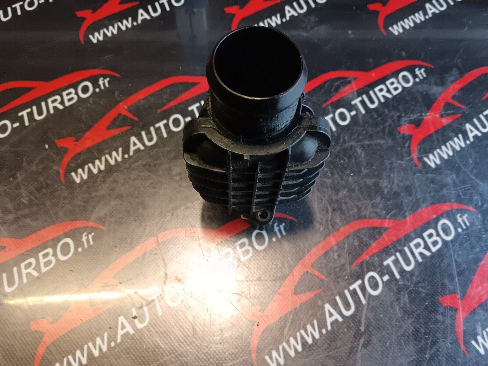 TUYAU TUBE PSA 1.6HDI 100CH REFERENCE: 9685598580