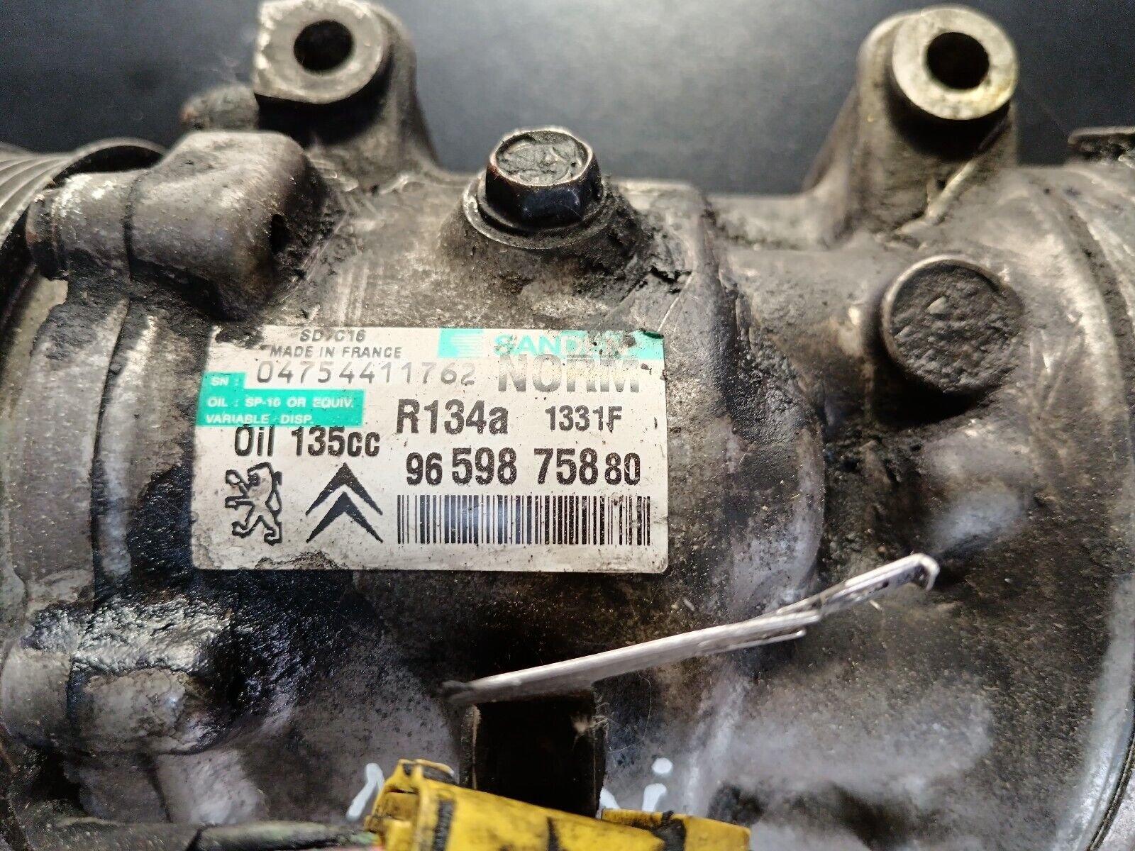 COMPRESSEUR DE CLIMATISATION PSA 1.6 HDI 110 CH REFERENCE: 9659875880