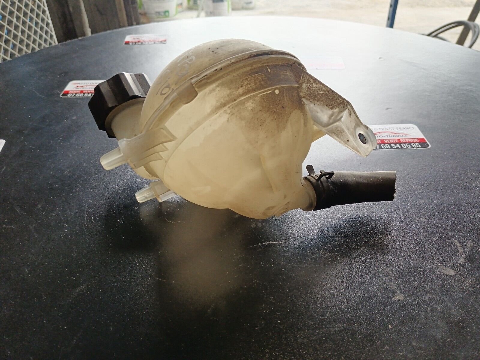 VASE D'EXPANSION LIQUIDE REFROIDISSEMENT PEUGEOT 308