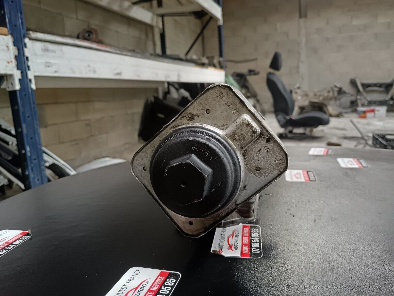 REFROIDISSEUR FILTRE A HUILE VOLKSWAGEN GOLF 5 1.9TDI REFERENCE:045115389K