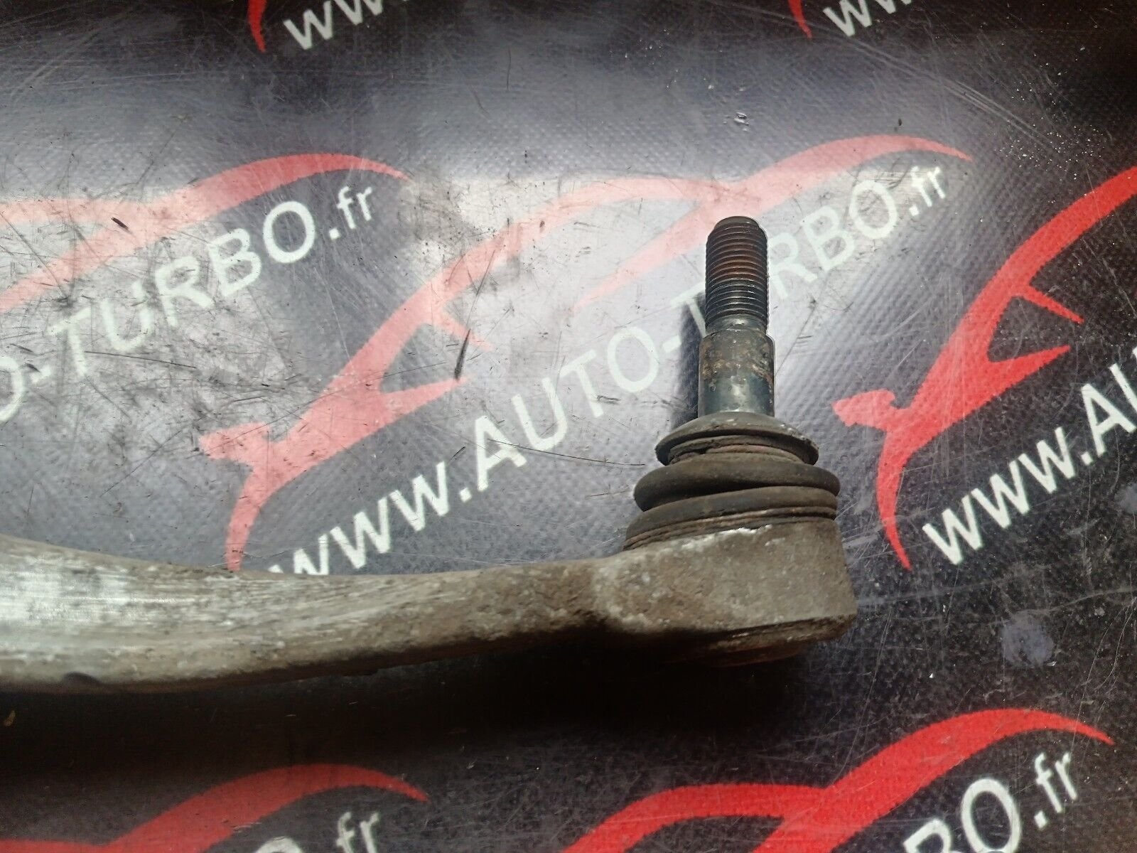 BRAS DE SUSPENSION BMW 520 F10 REFERENCE: 6082T6