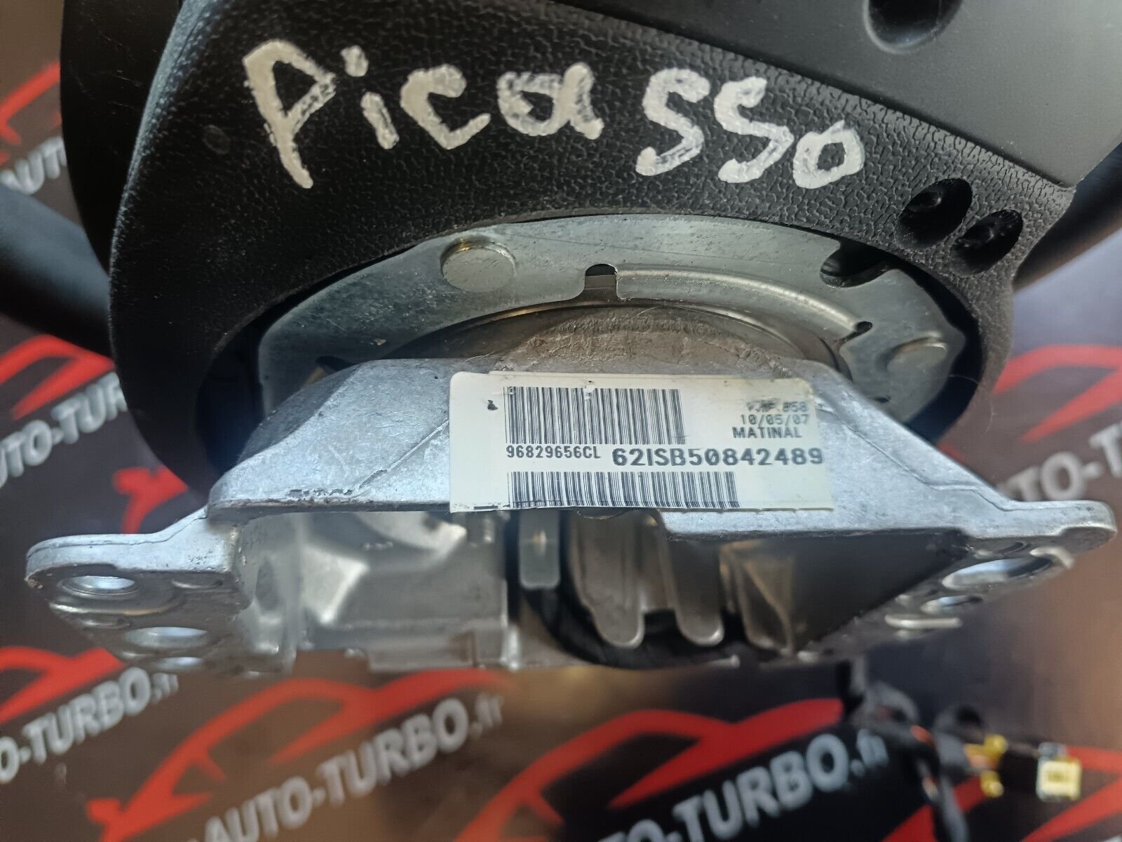 VOLANT CITROEN C4 PICASSO 1.6HDI 110CH REFERENCE: 96829656