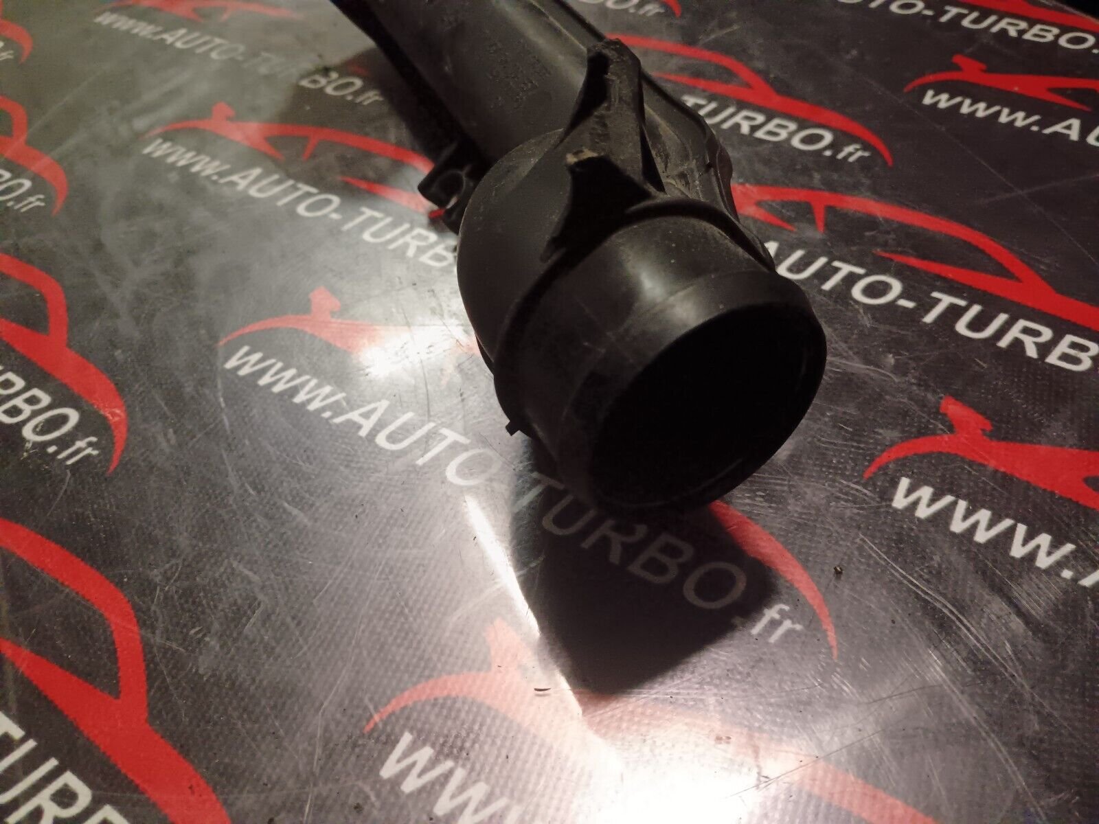 TUYAU DURITE VOLKSWAGEN EOS 2.0TDI REFERENCE: 3C0145762