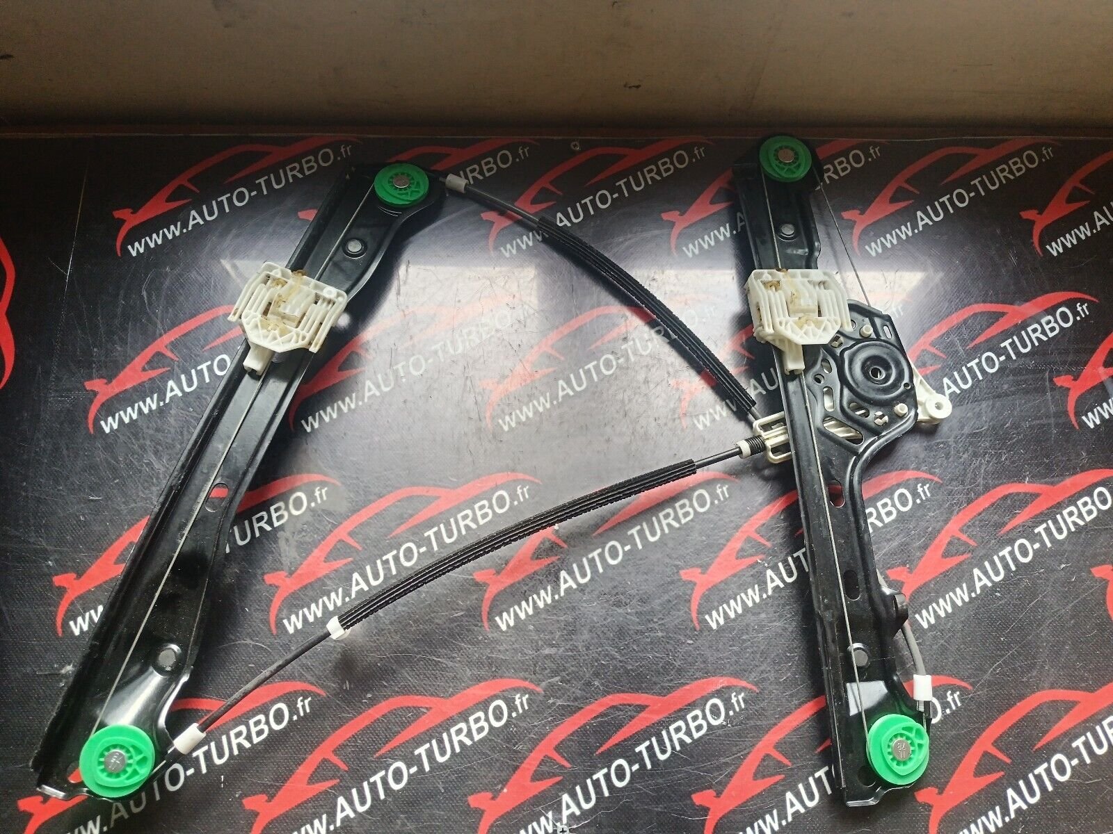 SYSTEME LEVE VITRE AVANT GAUCHE BMW SERIE1  116i REFERENCE: 7067795