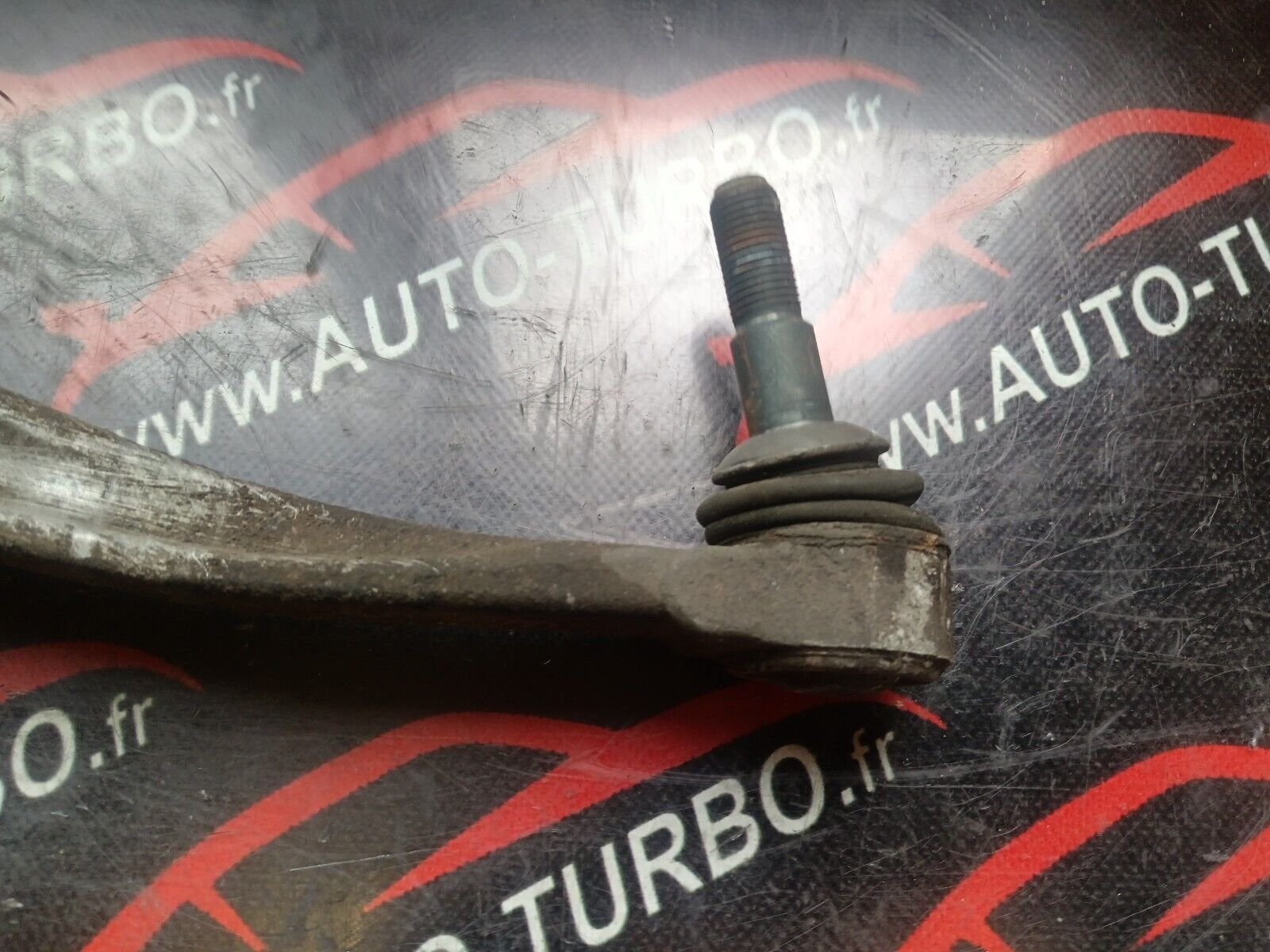 BRAS DE SUSPENSION BMW 520 F10 REFERENCE: 6082T6