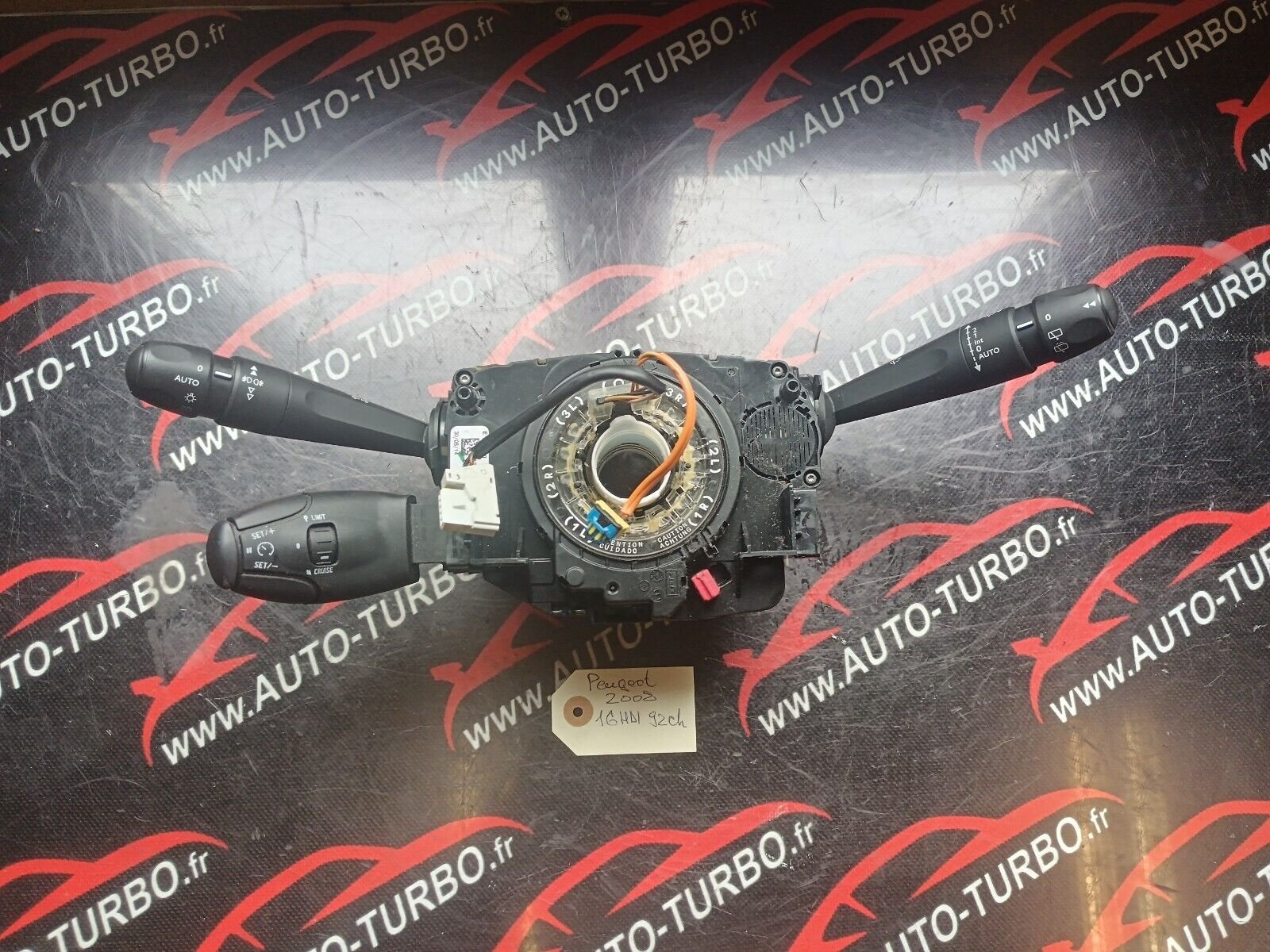 BLOC COMMODO + CONTACTEUR TOURN PEUGEOT 2008 1.6HDI 110CH REFERENCE: 98081769ZD
