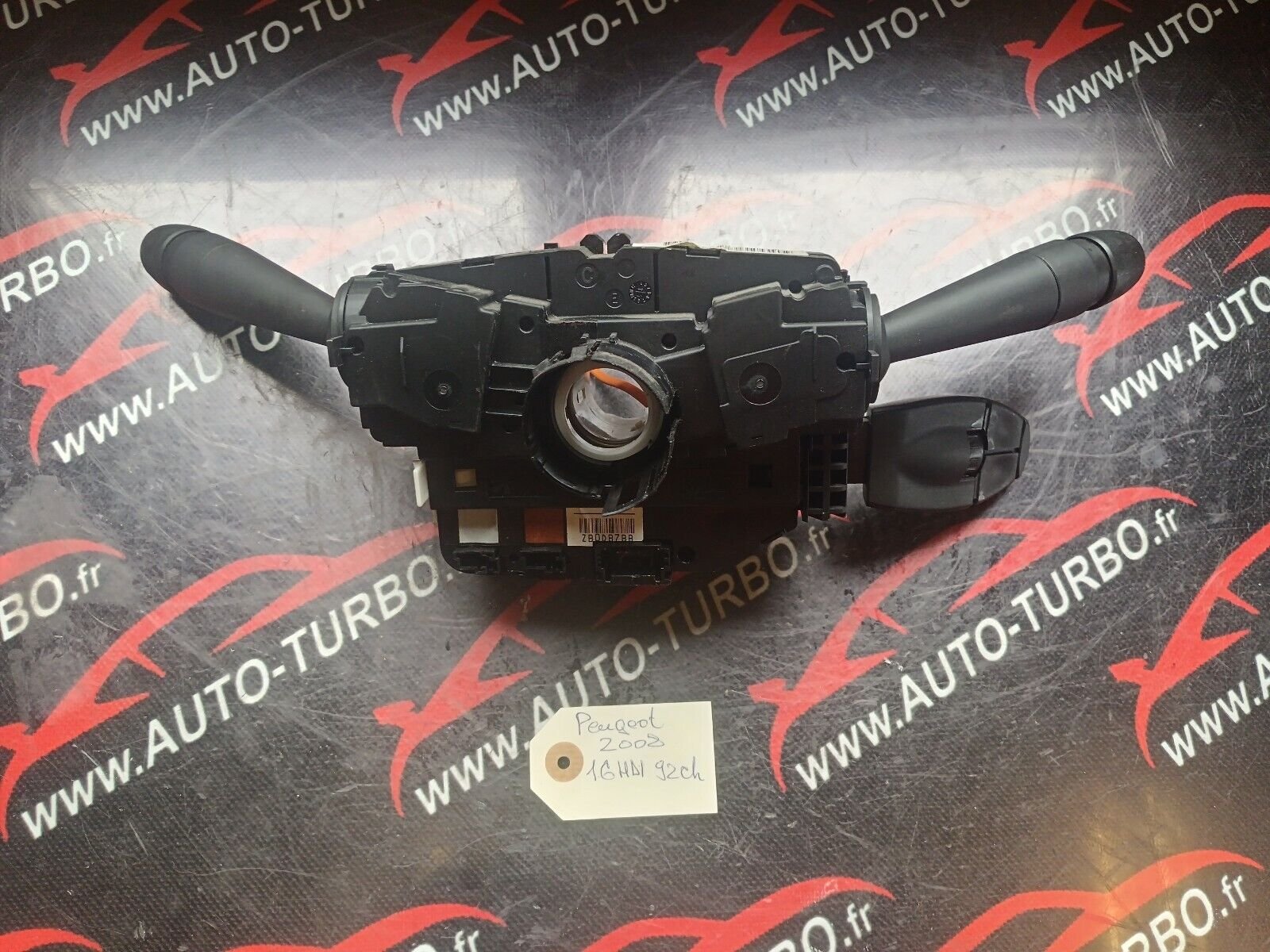 BLOC COMMODO + CONTACTEUR TOURN PEUGEOT 2008 1.6HDI 110CH REFERENCE: 98081769ZD
