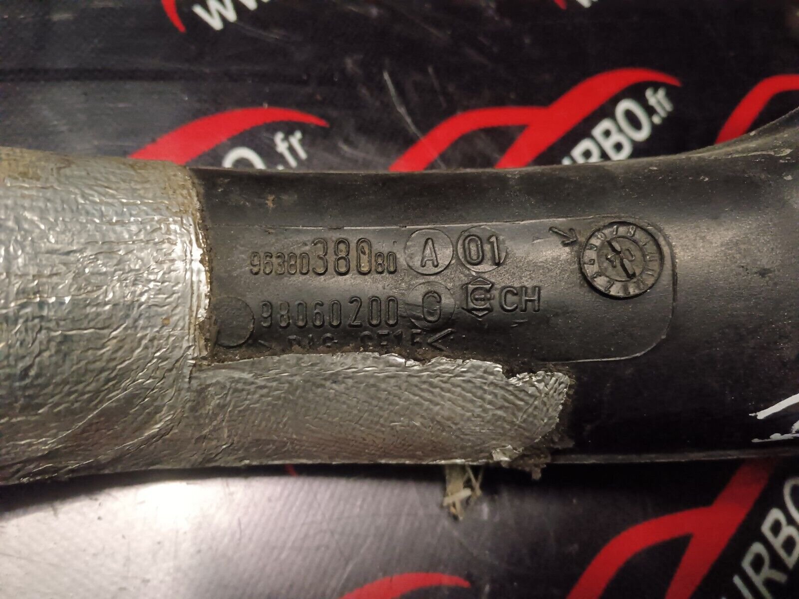 TUYAU DURITE VOLKSWAGEN POLO 1.4TDI REFERENCE: 98060200