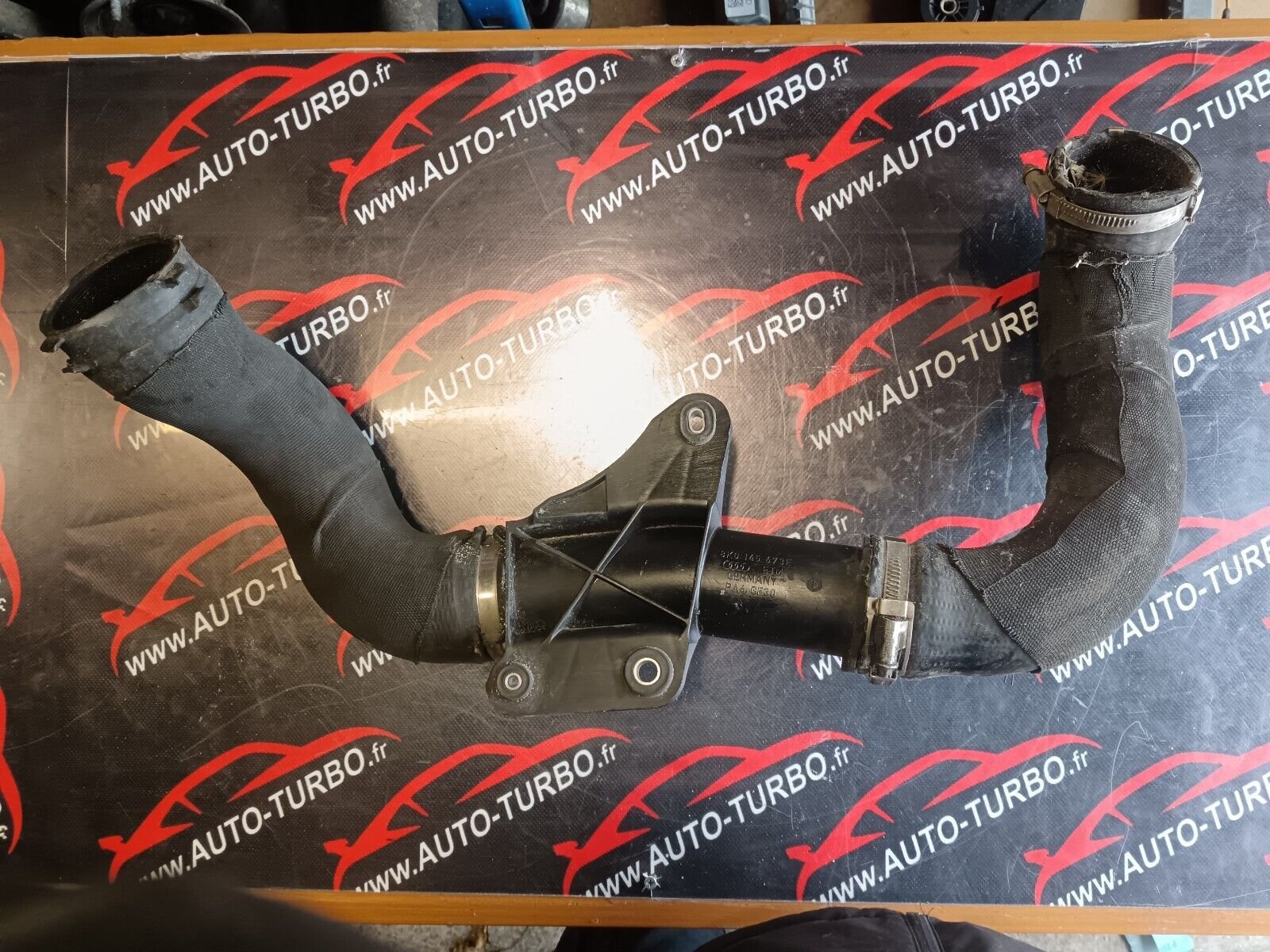 TUYAU DURITE AUDI A5 3.0TDI 245CH REFERENCE: 8K0145673E