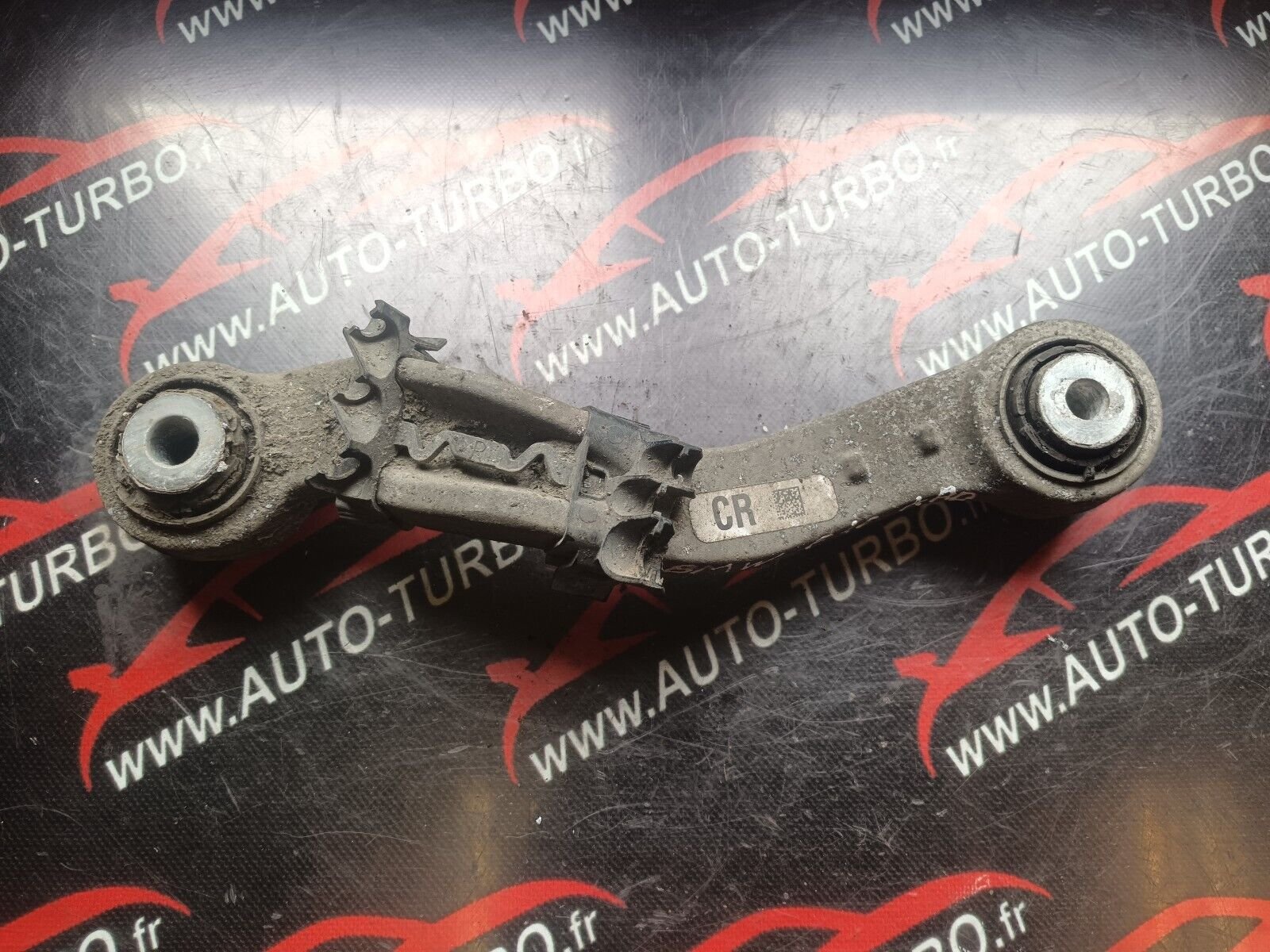 BRAS OSCILLANT ARRIERE DROIT BMW 520 F10 REFERENCE: 6082T6