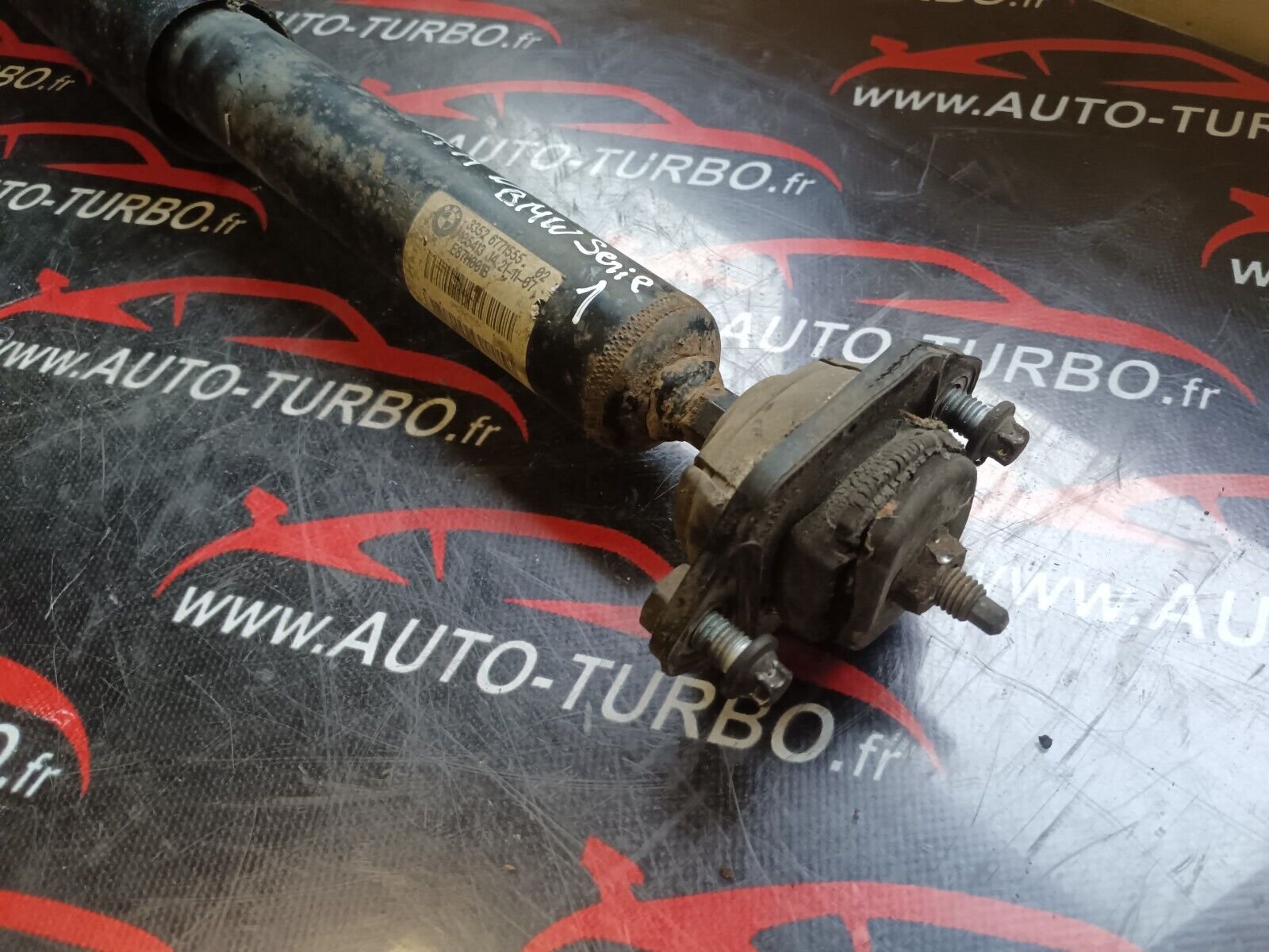 AMORTISSEUR ARRIERE DROITE  BMW 525 D E60 6771555