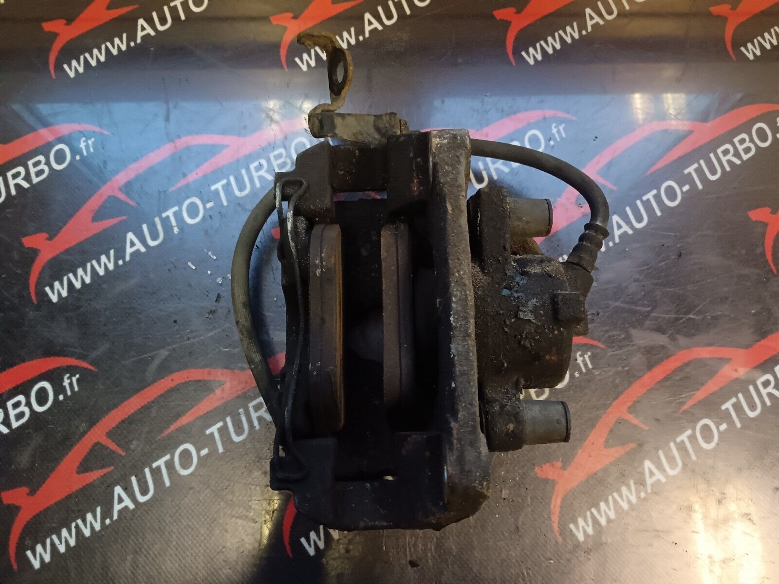 ETRIER AVANT GAUCHE RENAULT SCENIC 2 REFERENCE: 71237278