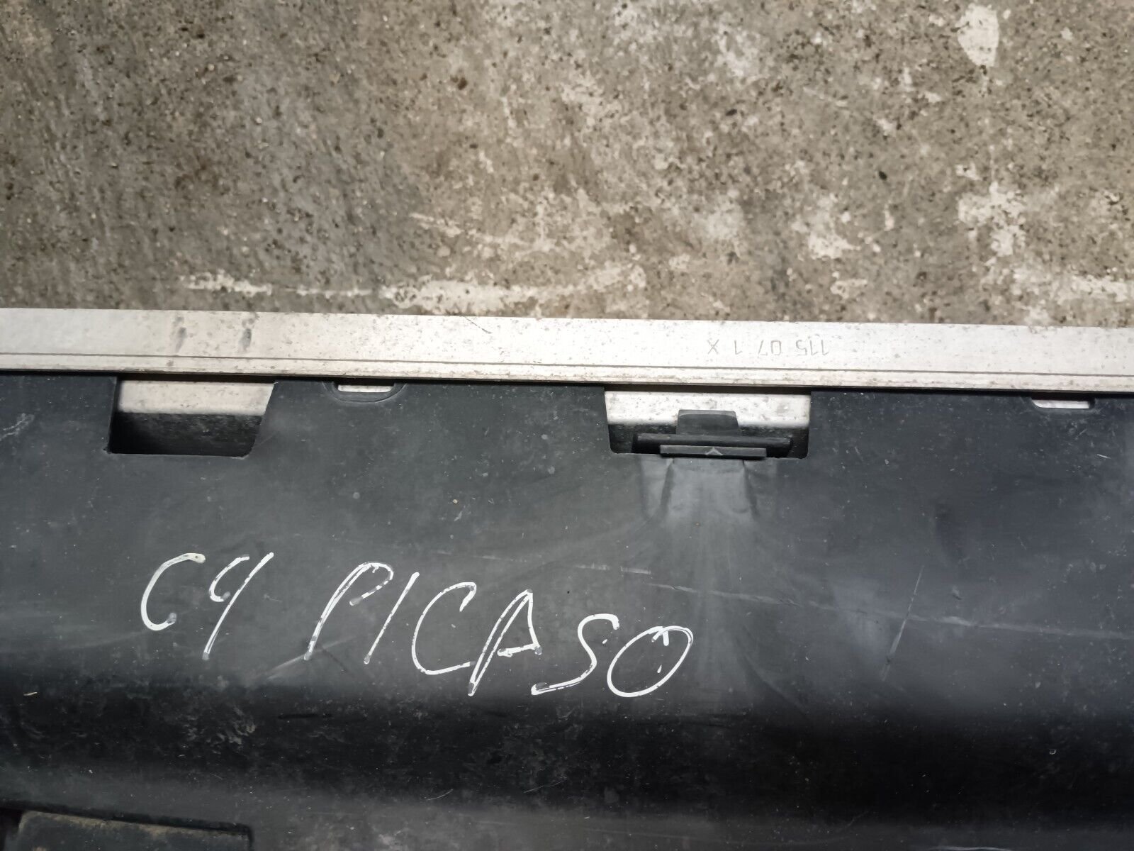 RENFORT PARE CHOC AVANT (TRAVERS) CITROEN C4 PICASSO REFERENCE: 799609