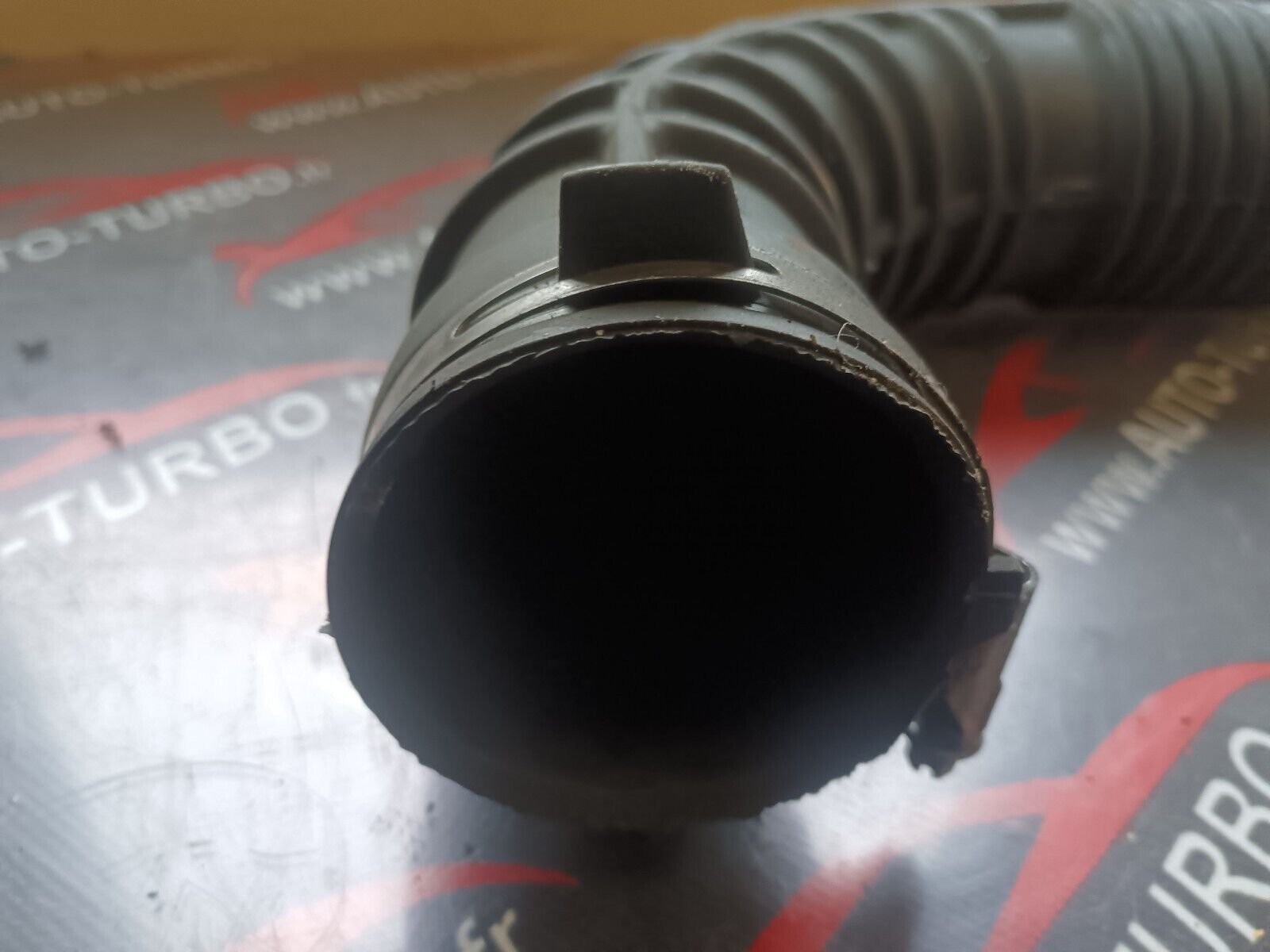 TUYAU DURIT RENAULT SCENIC 2 1.5DCI  REFERENCE: 8200500384