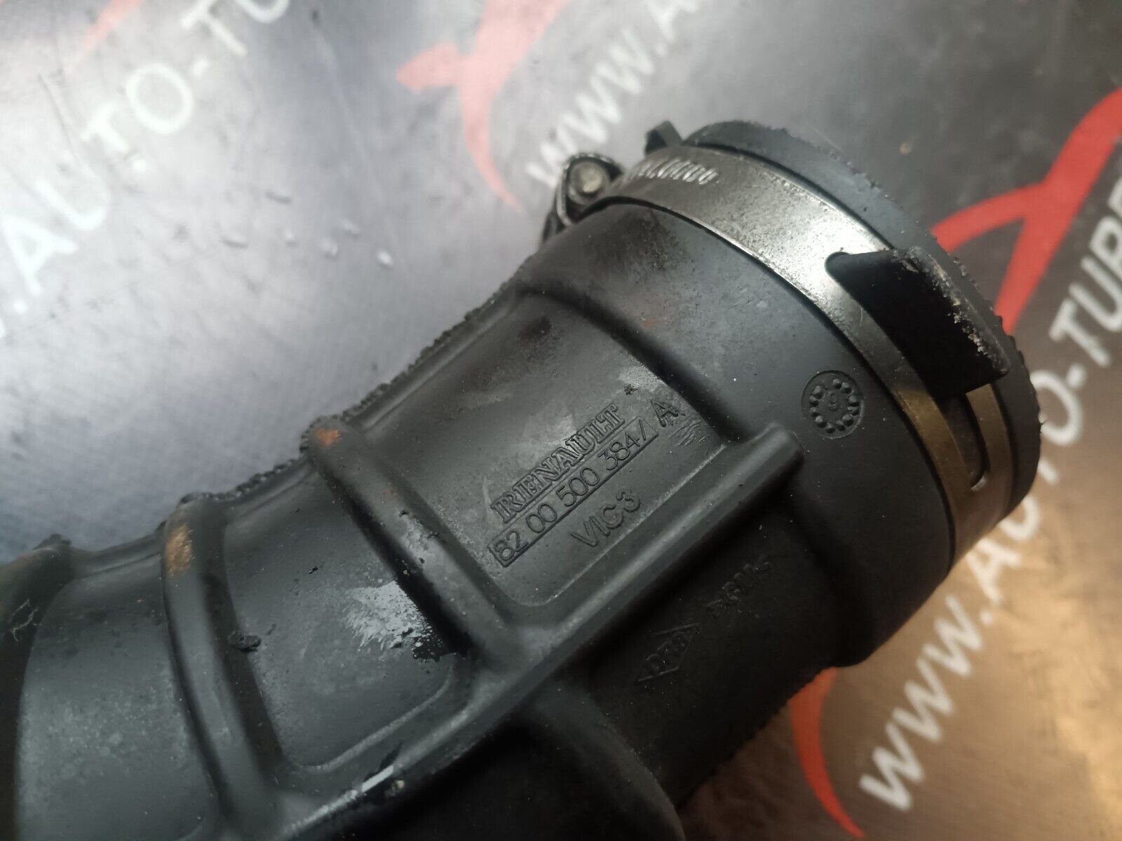 TUYAU DURIT RENAULT SCENIC 2 1.5DCI  REFERENCE: 8200500384