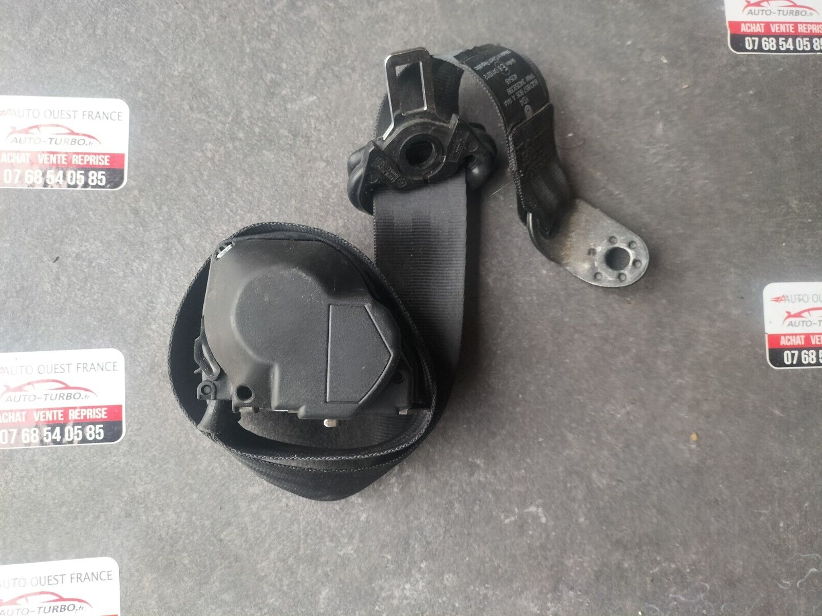 CEINTURE DE SECURITE ARRIERE DROIT VOLKSWAGEN POLO IV 6Q0857806A