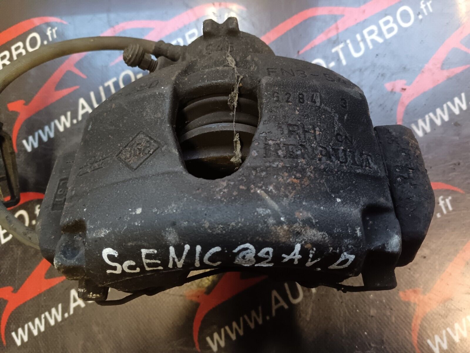 ETRIER AVANT DROIT RENAULT SCENIC 2 REFERENCE: 4823434