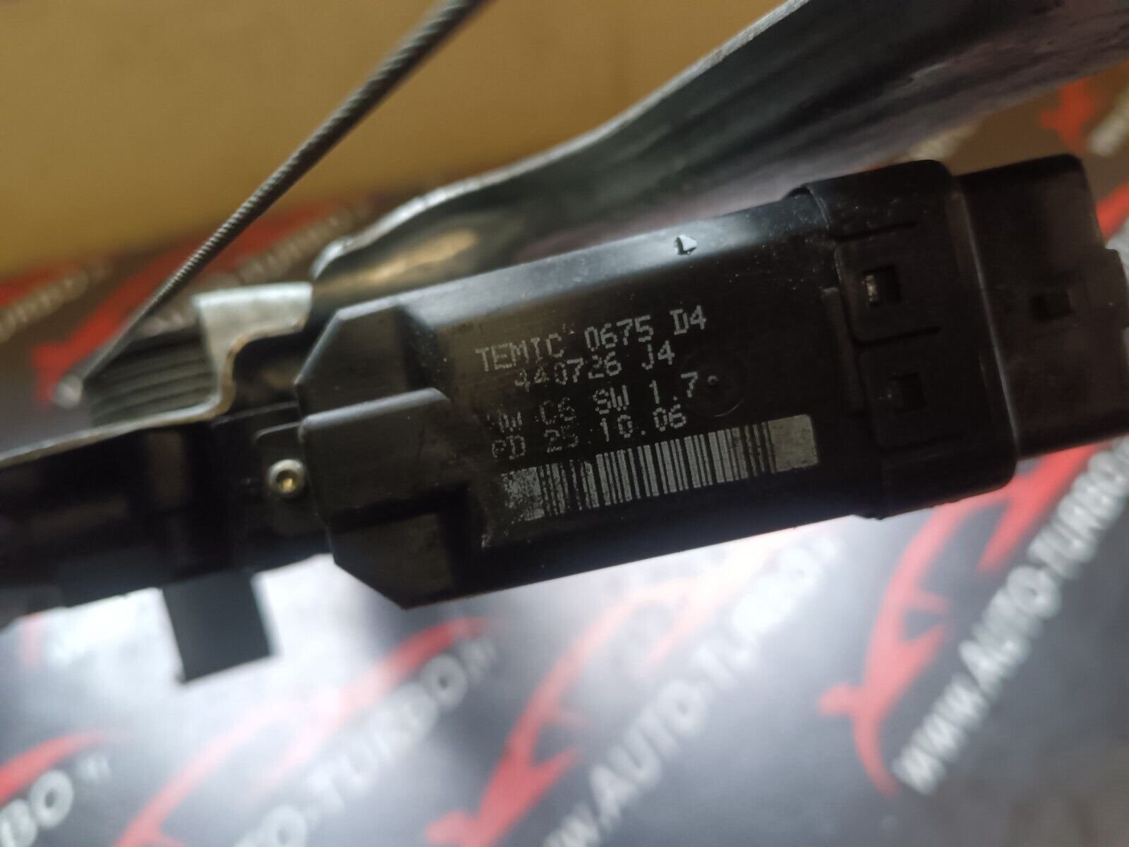 MOTEUR ET MECHANISME LEVE VITRE AVANT GAUCHE RENAULT SCENIC 2 REFERENCE: 440726