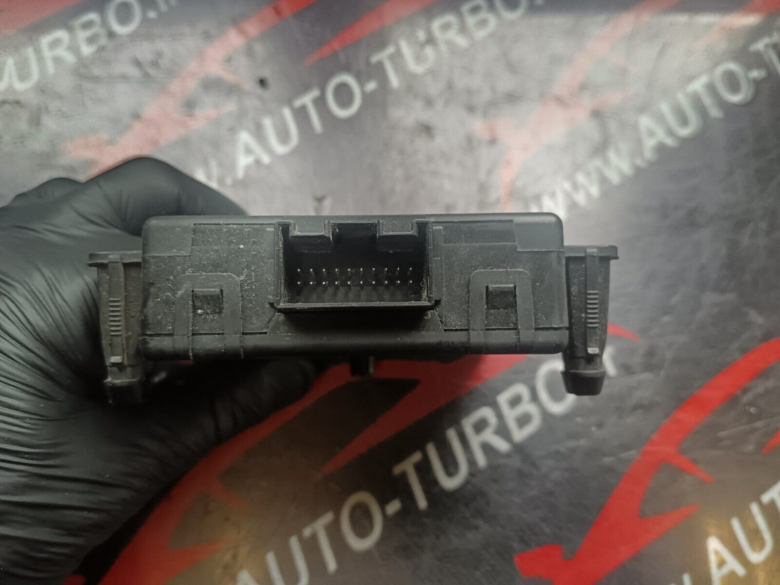 MODULE ELECTRONIQUE VOLKSWAGEN GOLF V REFERENCE: 1K0907530H