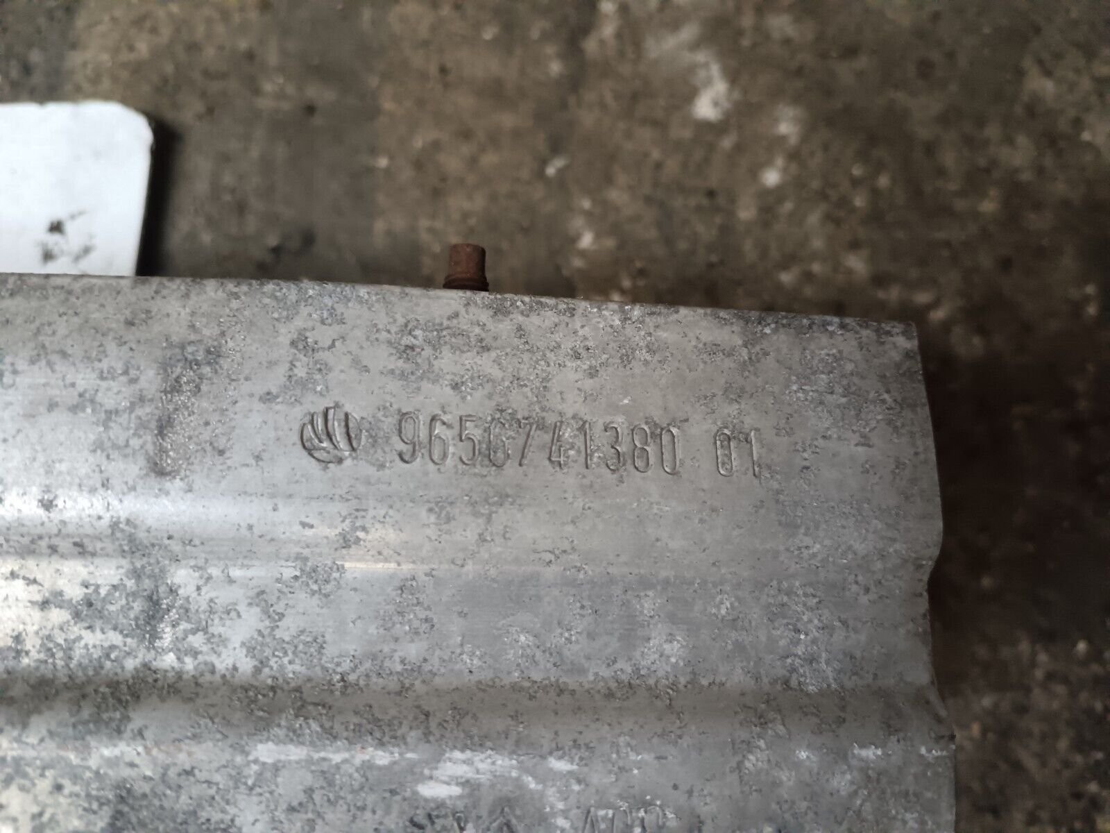 RENFORT PARE CHOC AVANT (TRAVERS) PEUGEOT 308 1 REFERENCE: 9656741380