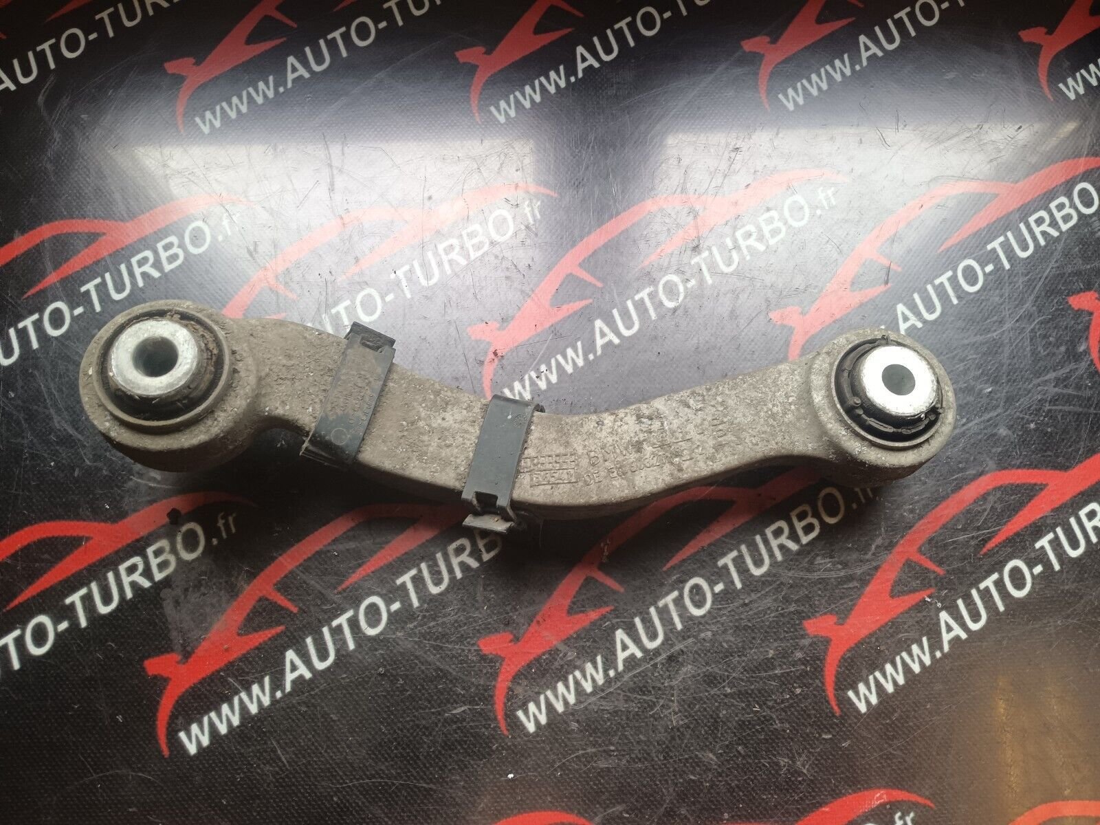 BRAS OSCILLANT ARRIERE GAUCHE BMW 520 F10 REFERENCE: 6082T6